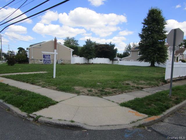 #1 photo, 3051 Grand Avenue, Baldwin , NY 11510