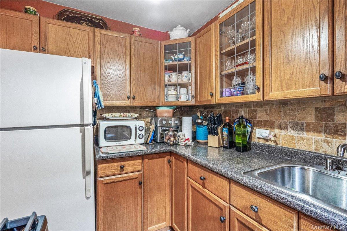 #9 photo, 218-12 43rd Avenue, Bayside , NY 11361