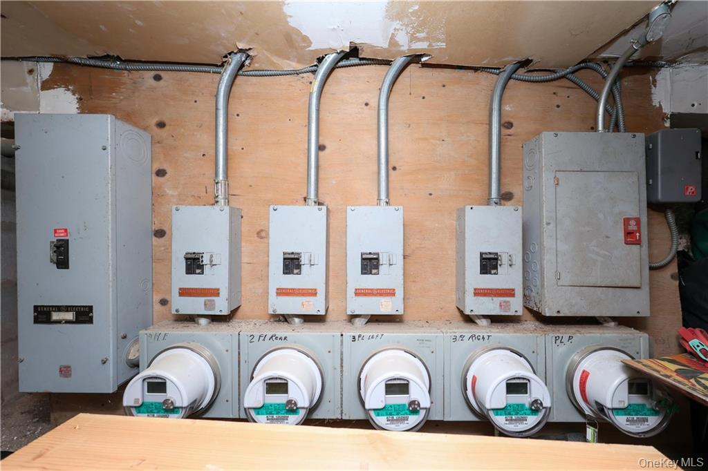 #15 photo, 5813 4th Avenue, Brooklyn , NY 11220