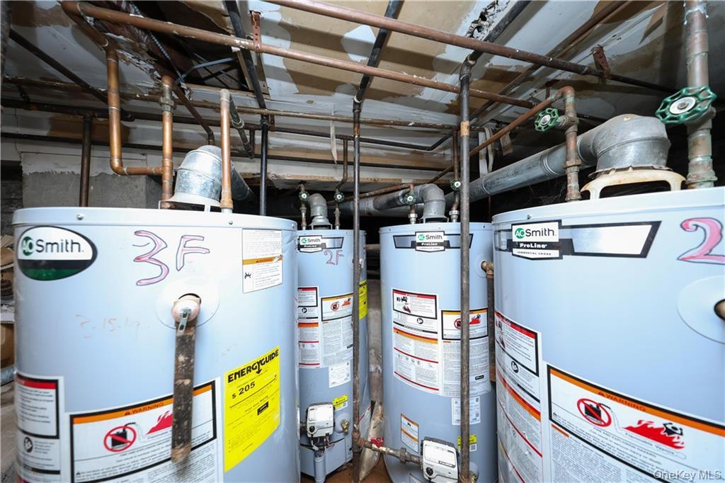 #17 photo, 5813 4th Avenue, Brooklyn , NY 11220