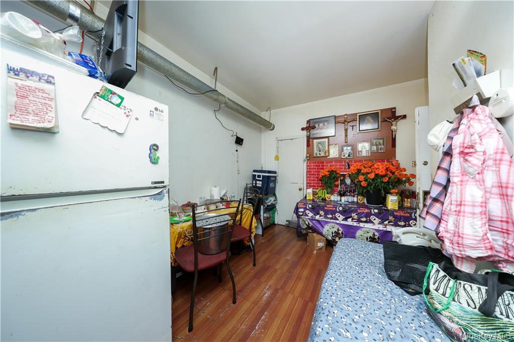 #8 photo, 5813 4th Avenue, Brooklyn , NY 11220