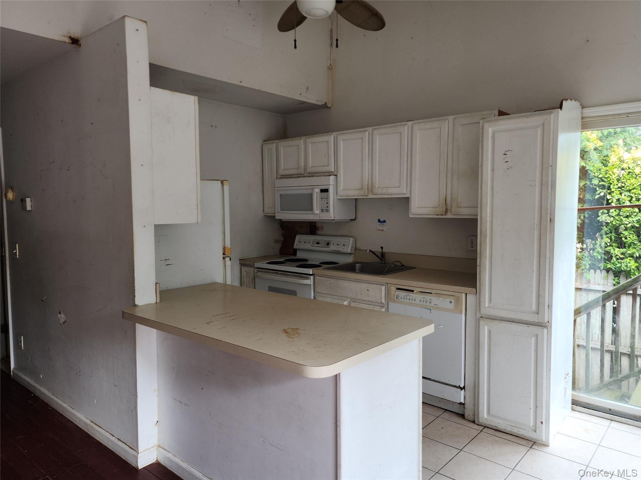 #4 photo, 33 Wood Avenue, Mastic , NY 11950