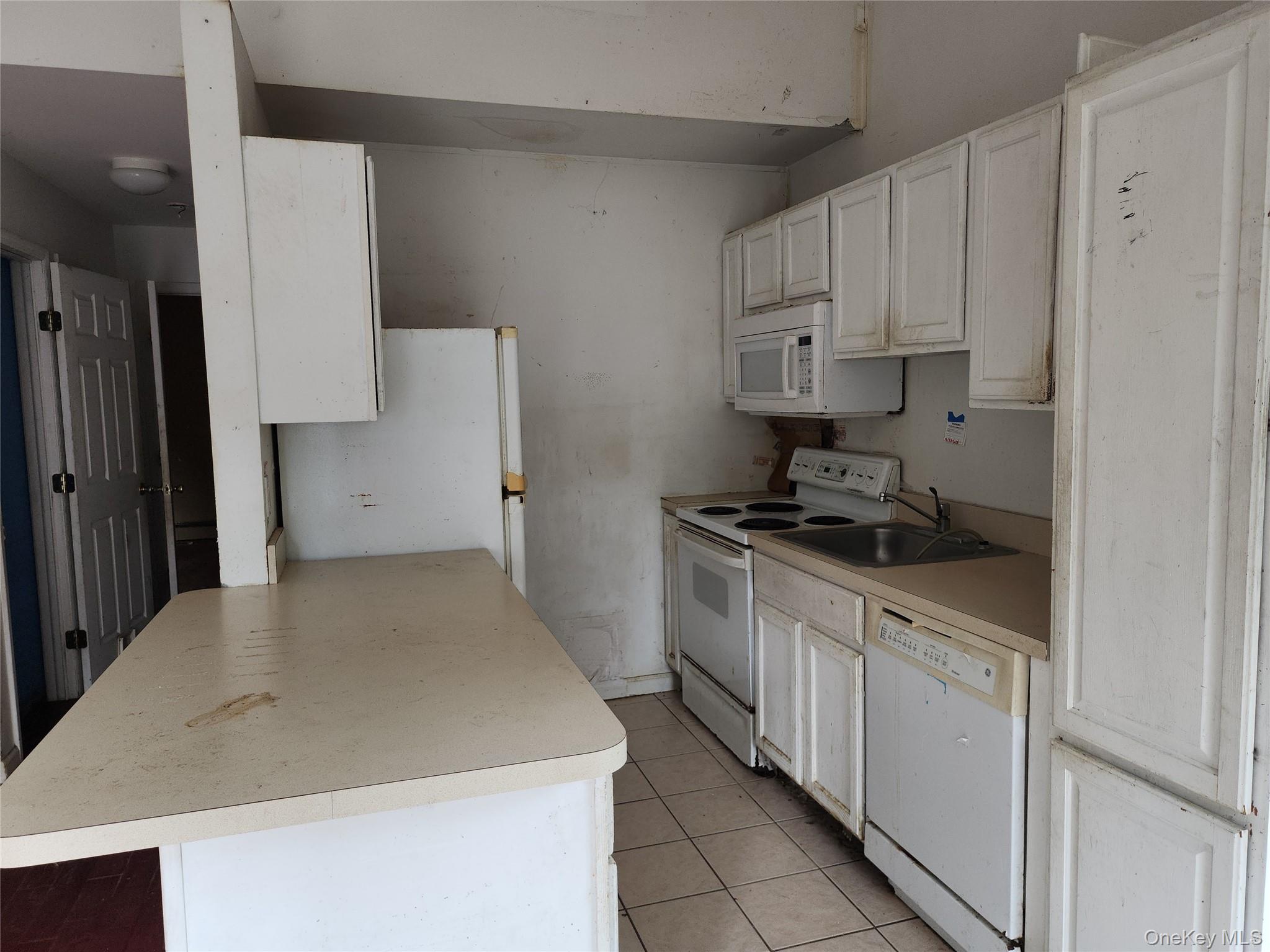 #5 photo, 33 Wood Avenue, Mastic , NY 11950