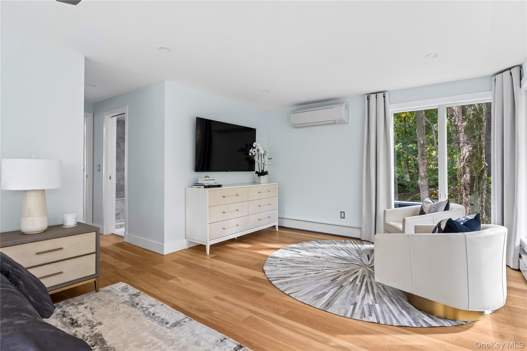 #20 photo, 25 Wood Road, Sands Point , NY 11050