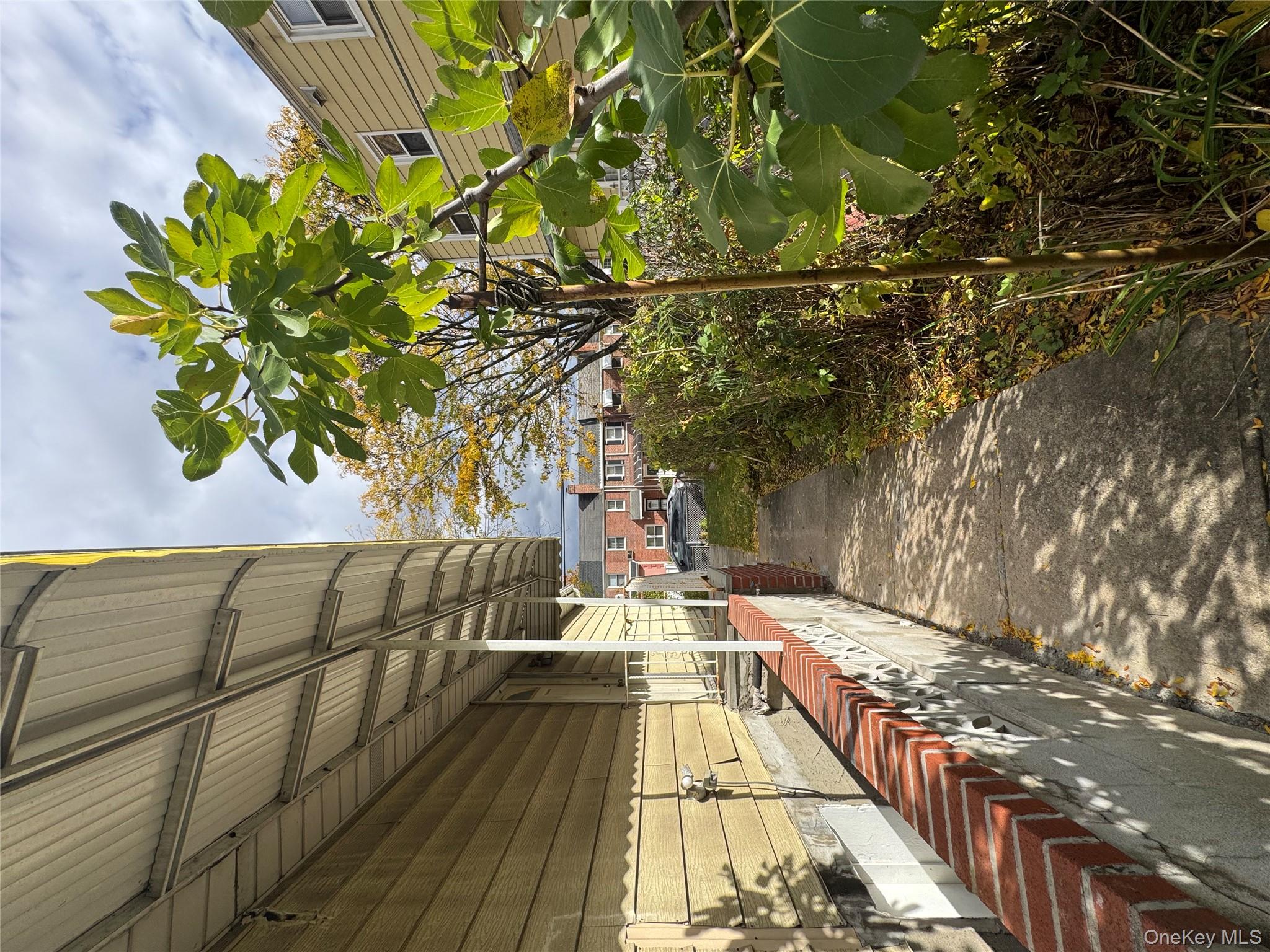 #5 photo, 76-04 167 Street, Fresh Meadows , NY 11366