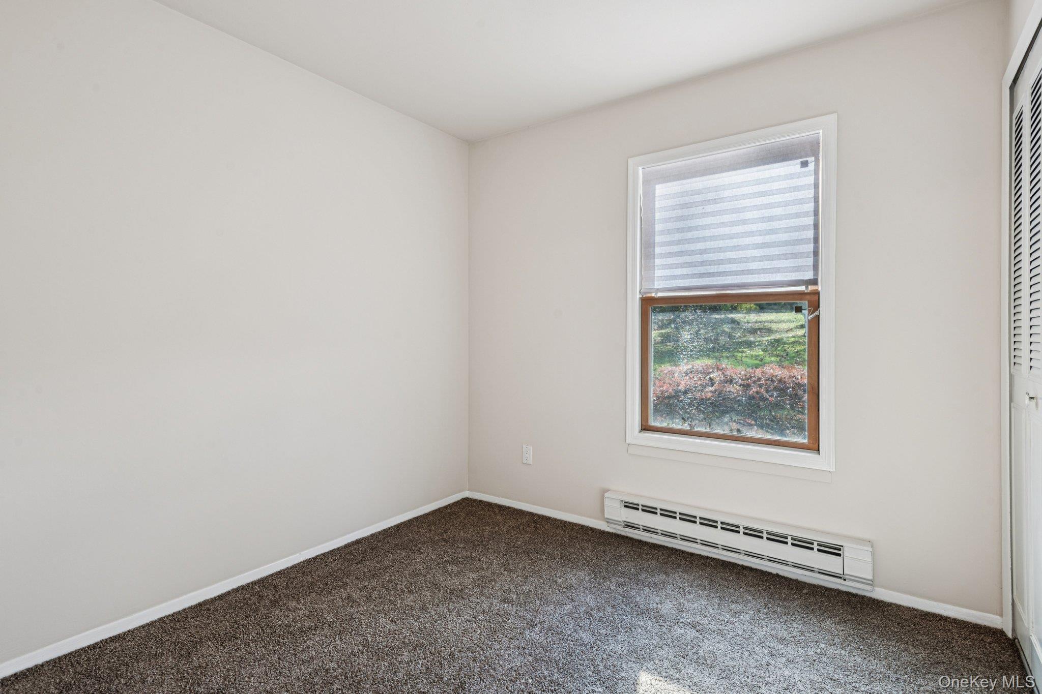 #13 photo, 5 Fredricksburg Court, Coram , NY 11727