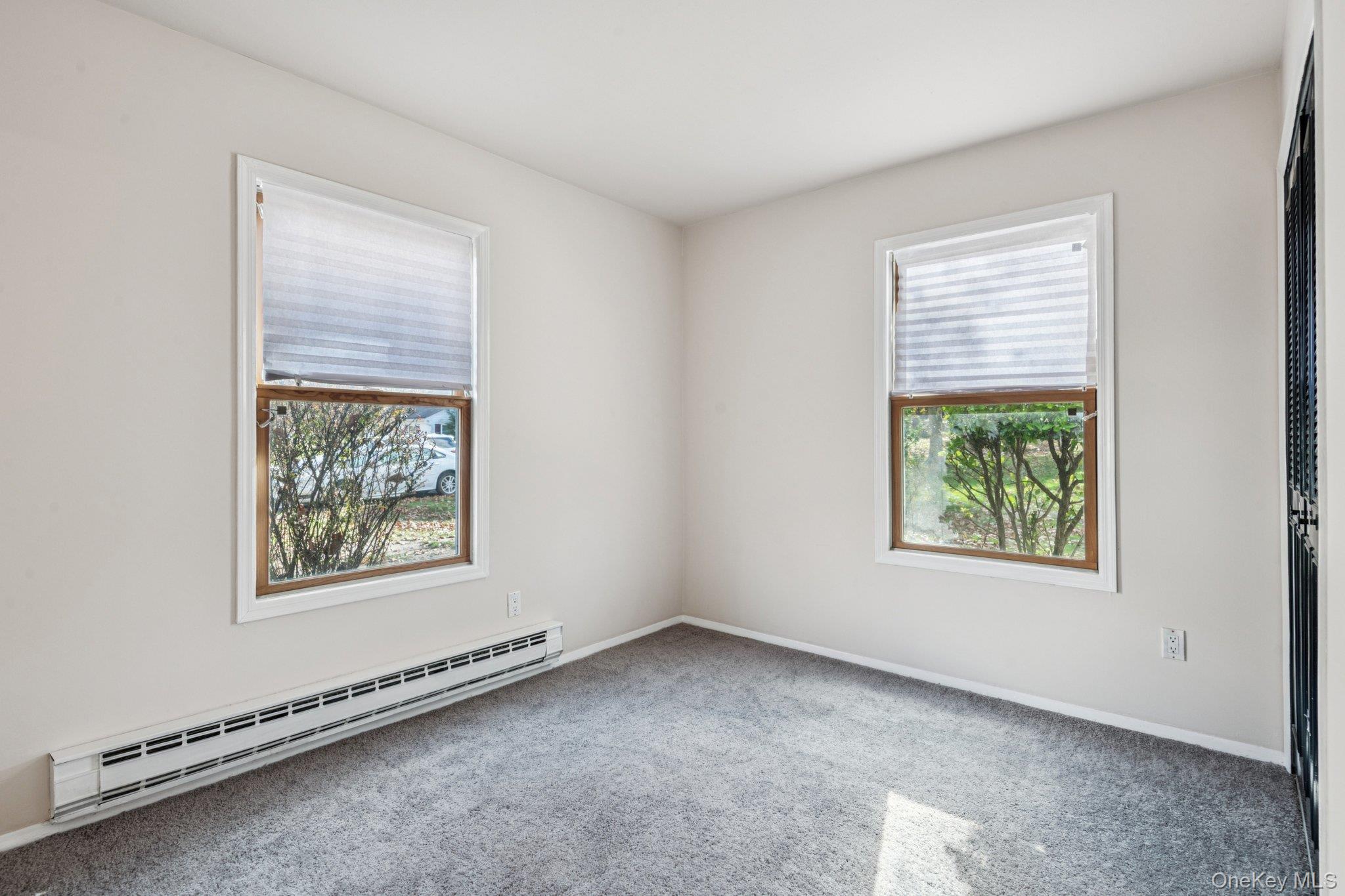 #16 photo, 5 Fredricksburg Court, Coram , NY 11727