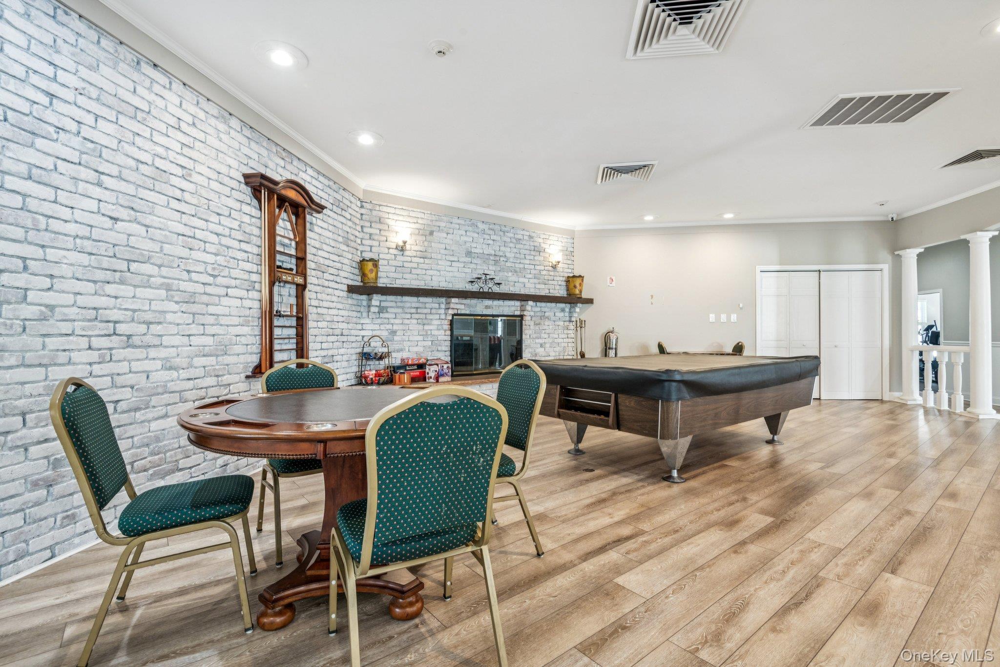 #19 photo, 5 Fredricksburg Court, Coram , NY 11727