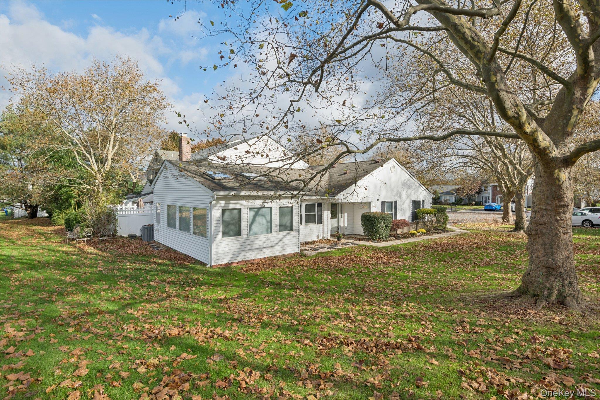 #2 photo, 5 Fredricksburg Court, Coram , NY 11727