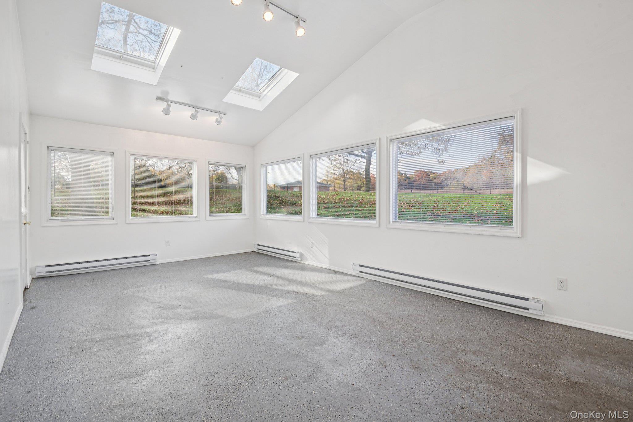 #5 photo, 5 Fredricksburg Court, Coram , NY 11727