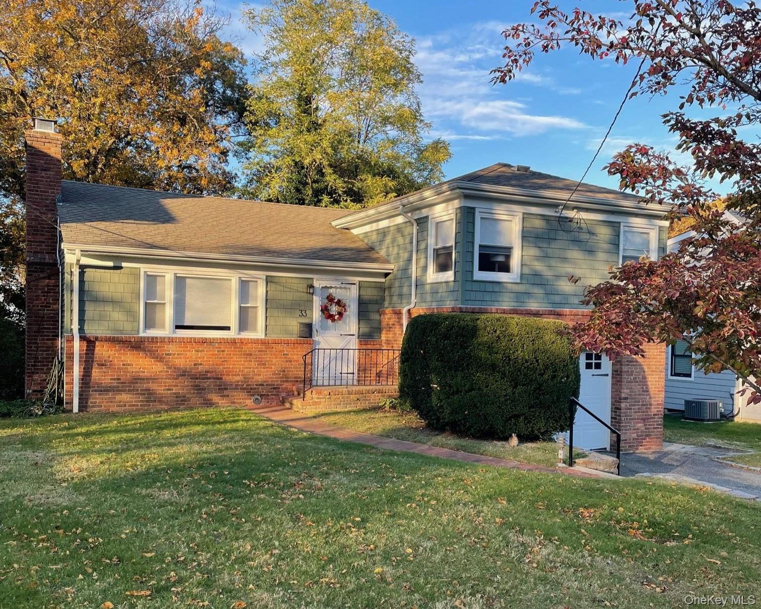 #1 photo, 33 Chestnut Street, Huntington , NY 11743