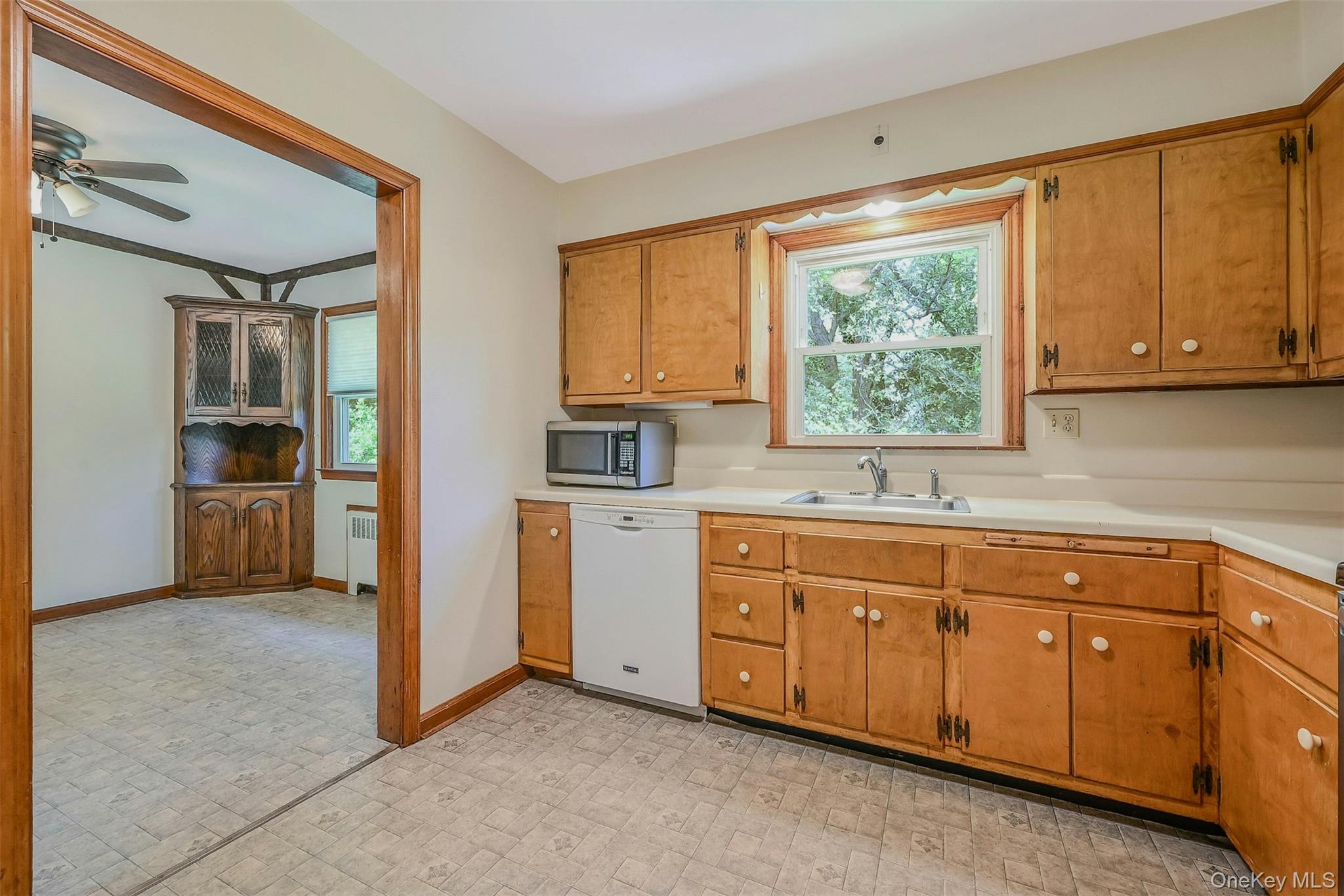 #13 photo, 33 Chestnut Street, Huntington , NY 11743