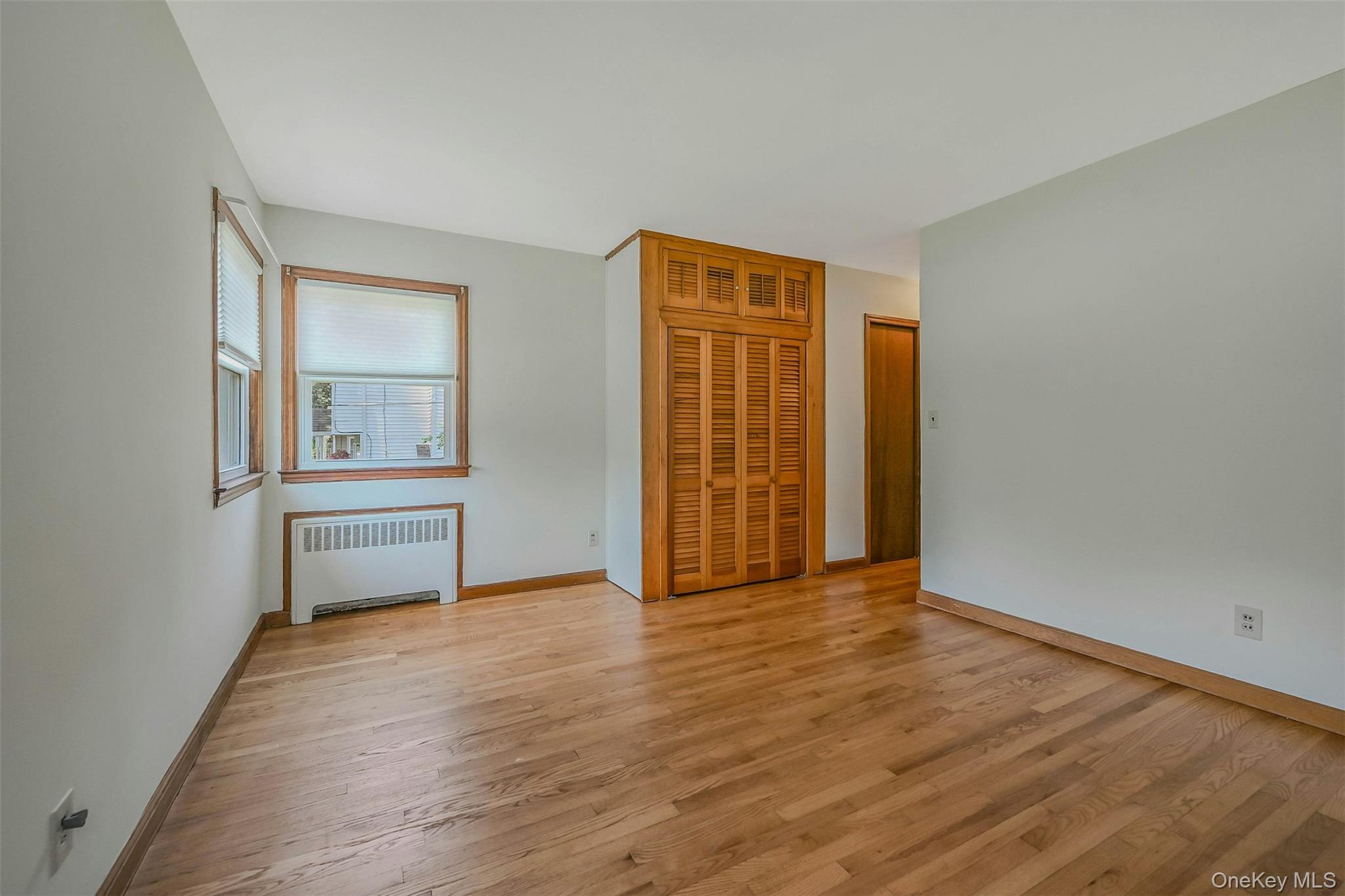 #16 photo, 33 Chestnut Street, Huntington , NY 11743