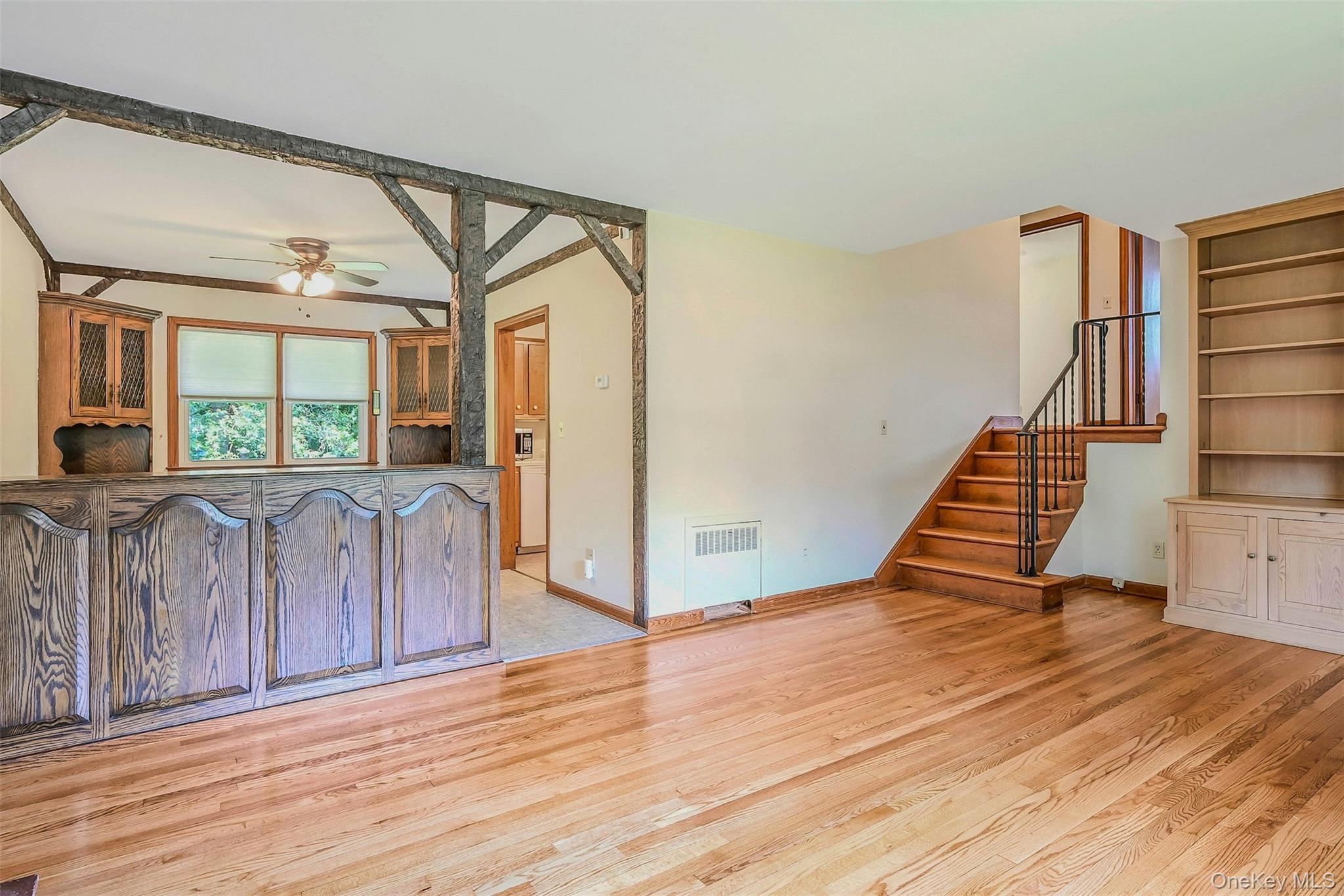 #6 photo, 33 Chestnut Street, Huntington , NY 11743