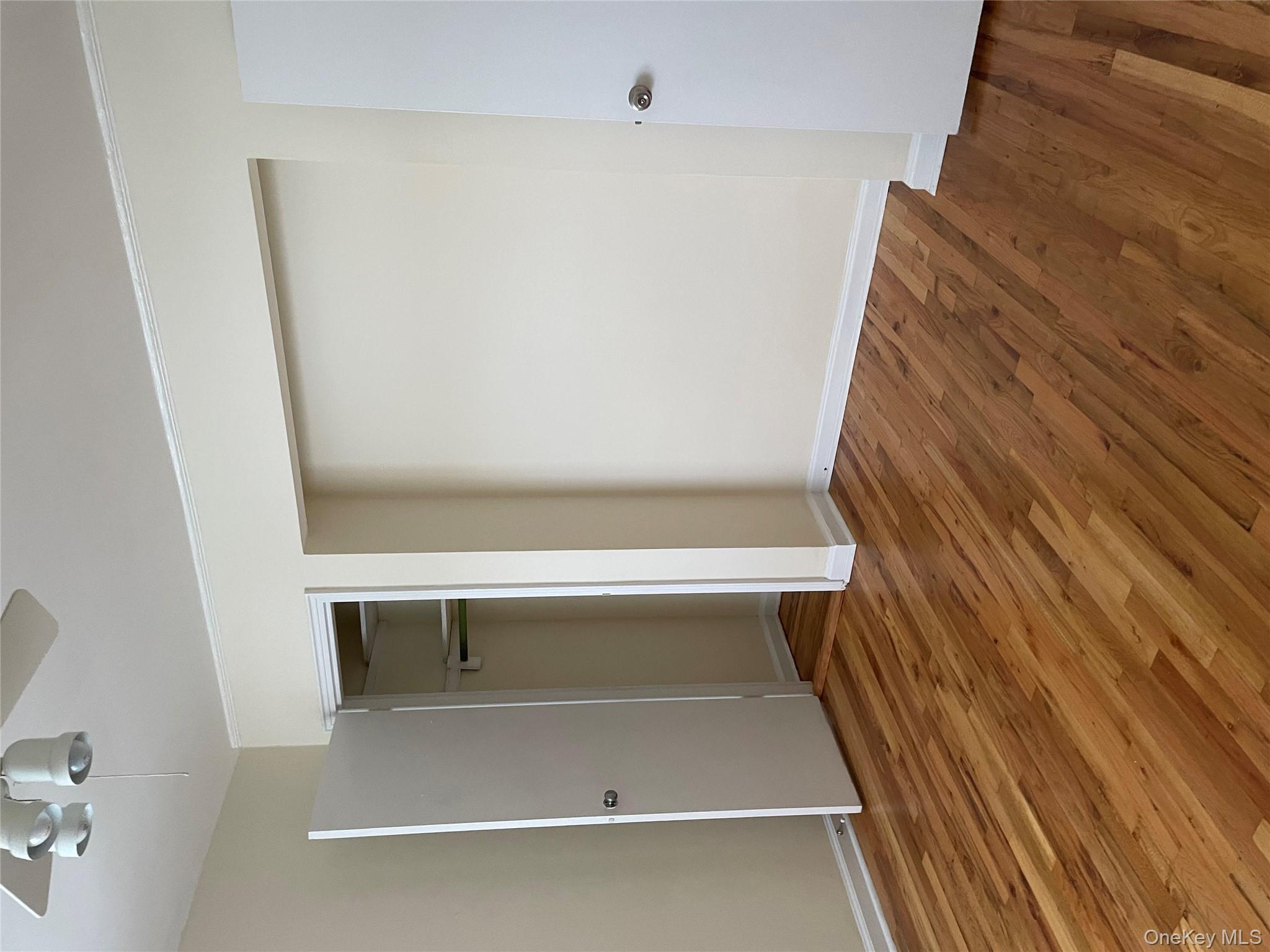 #13 photo, 4815 203rd Street, Oakland Gardens , NY 11364