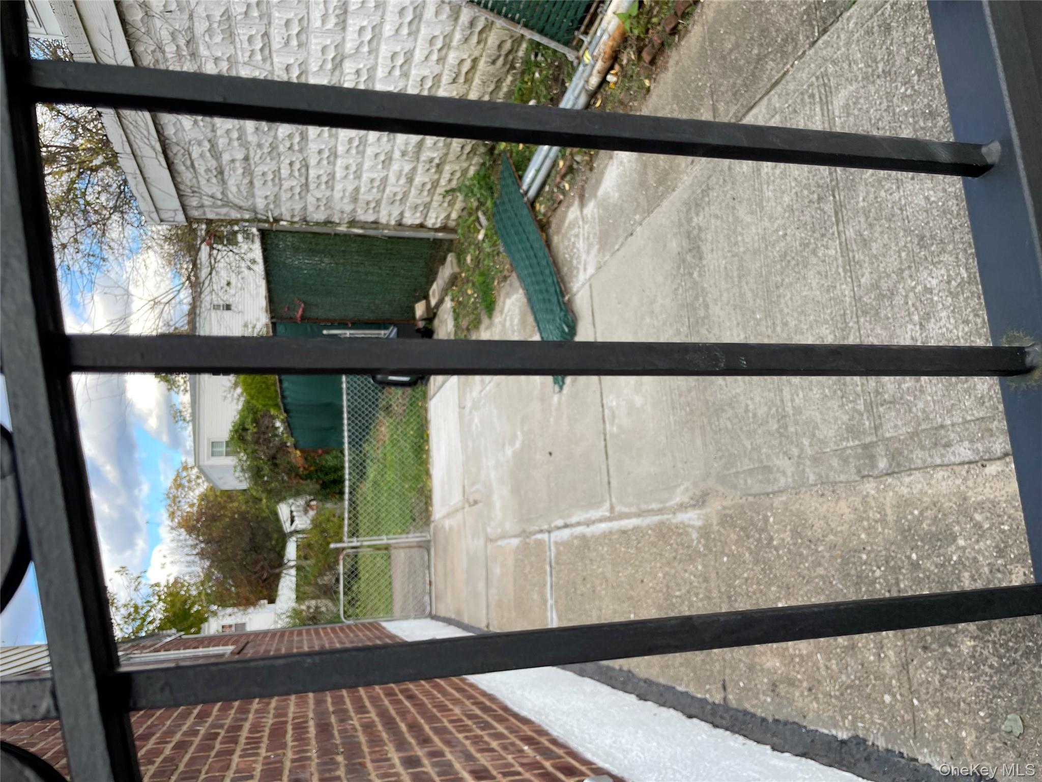 #2 photo, 4815 203rd Street, Oakland Gardens , NY 11364