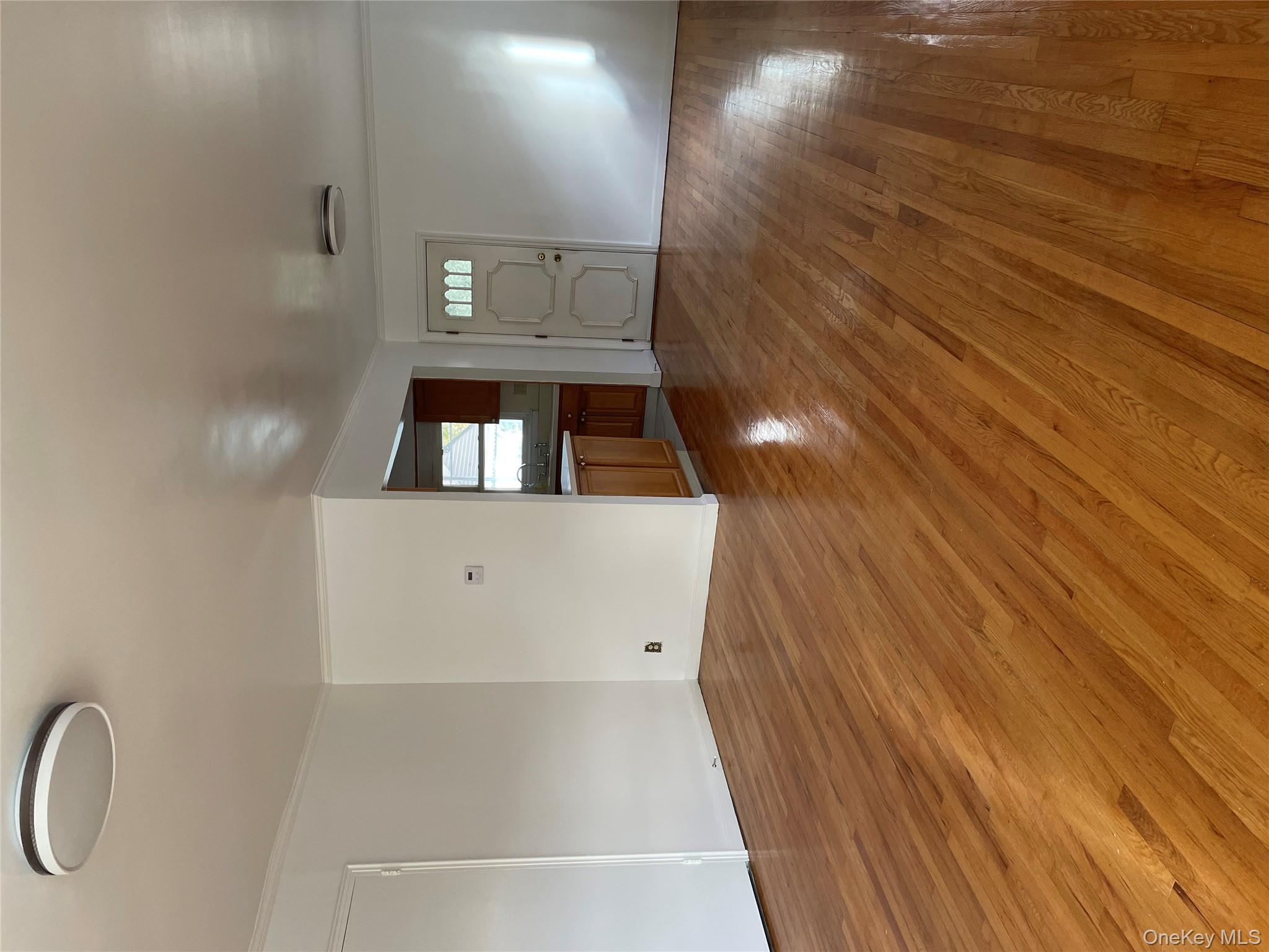 #4 photo, 4815 203rd Street, Oakland Gardens , NY 11364