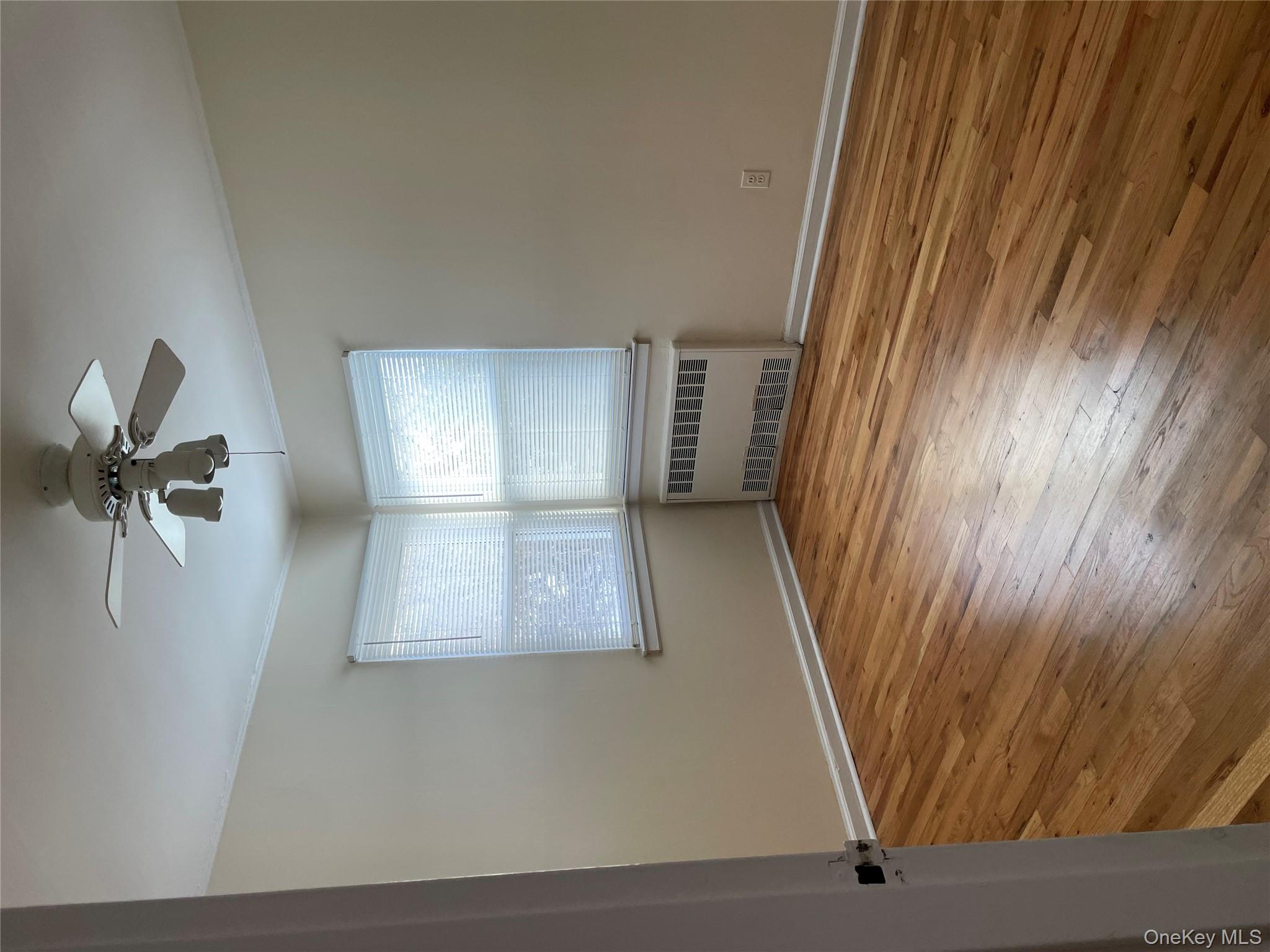 #9 photo, 4815 203rd Street, Oakland Gardens , NY 11364