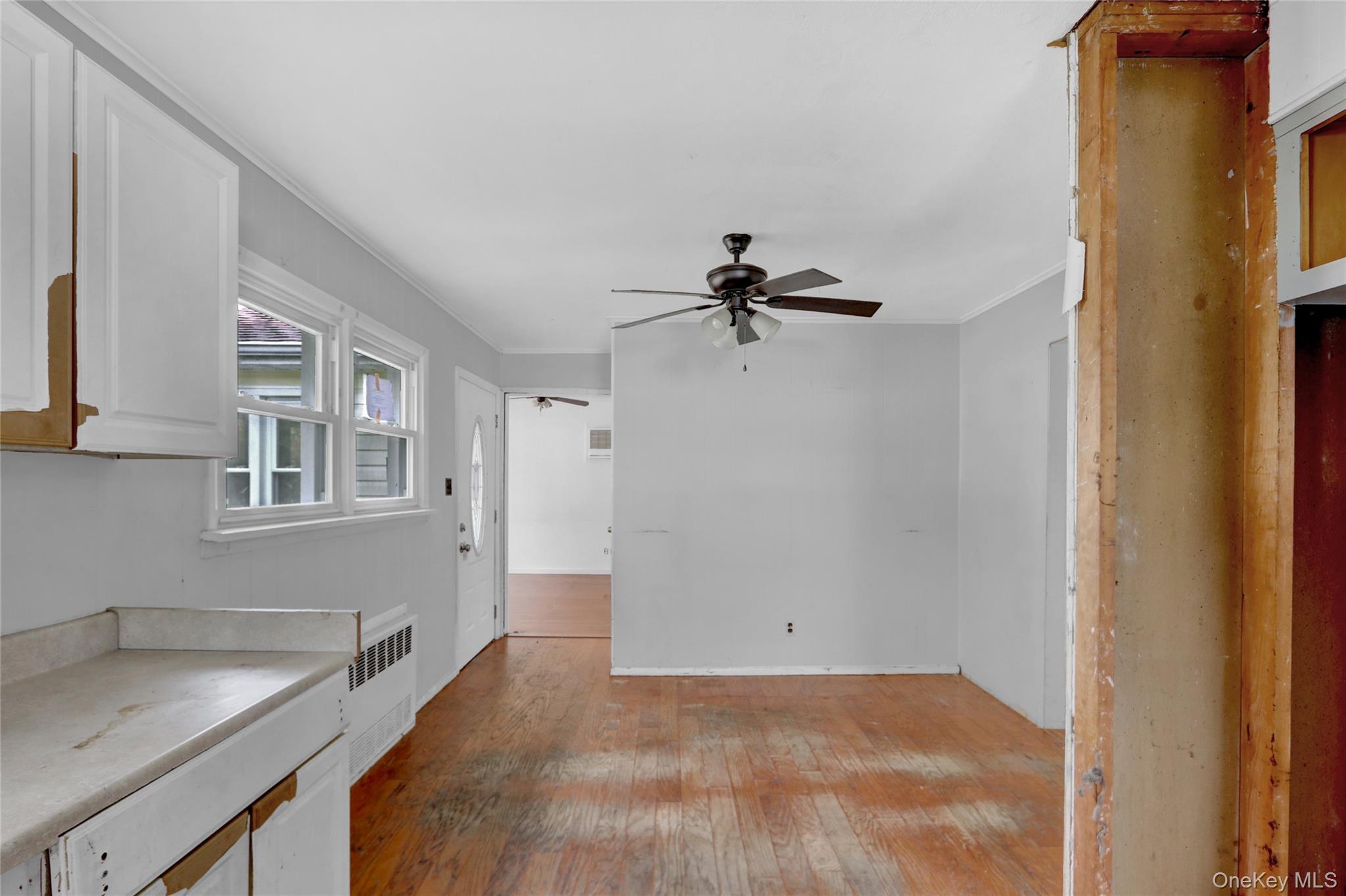 #4 photo, 236 Boundary Avenue, Massapequa , NY 11758