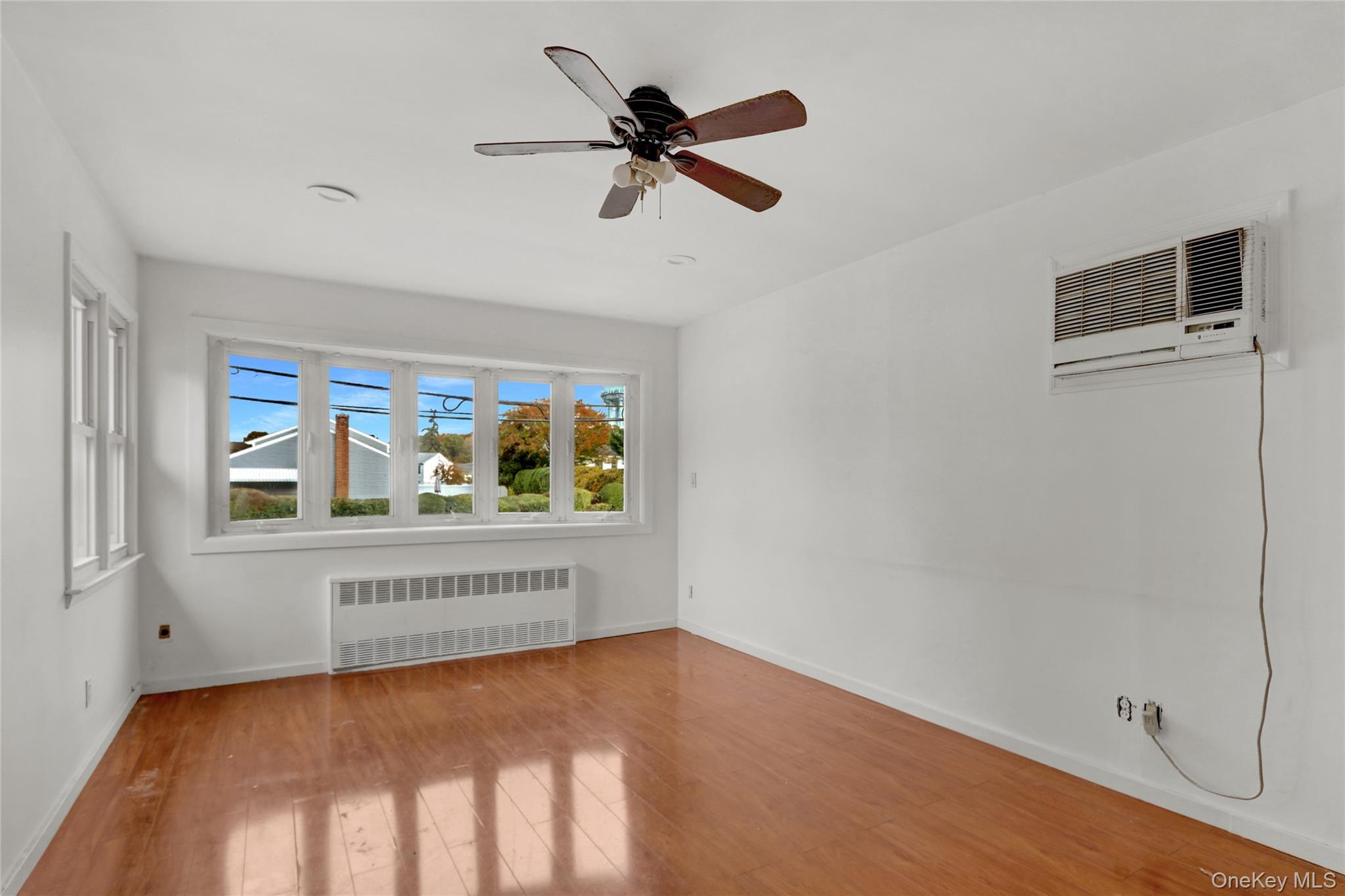 #7 photo, 236 Boundary Avenue, Massapequa , NY 11758