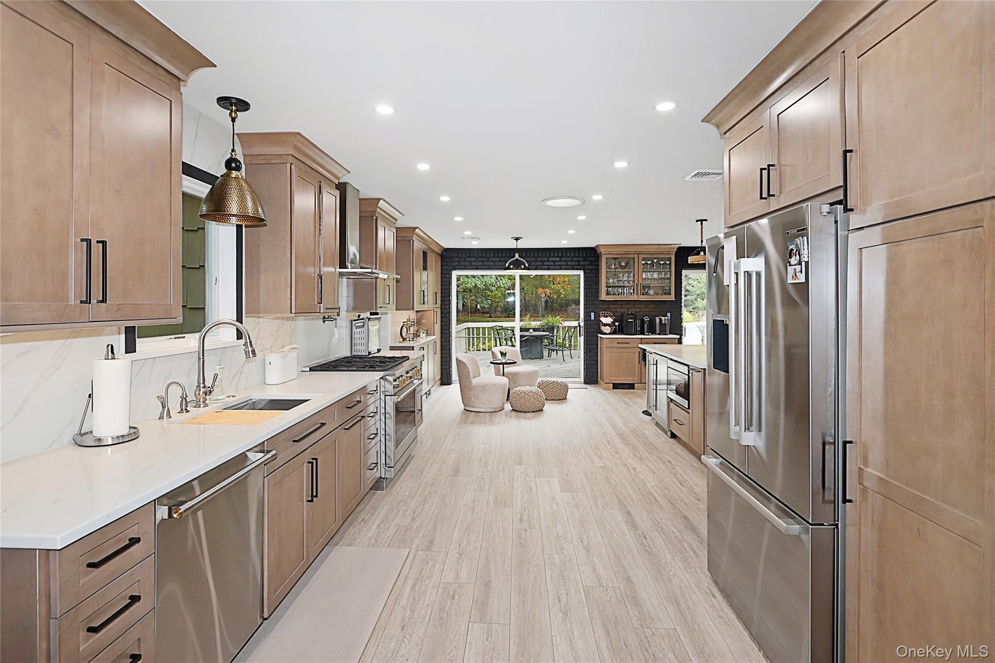 #12 photo, 5 Fieldway Court, Huntington , NY 11743