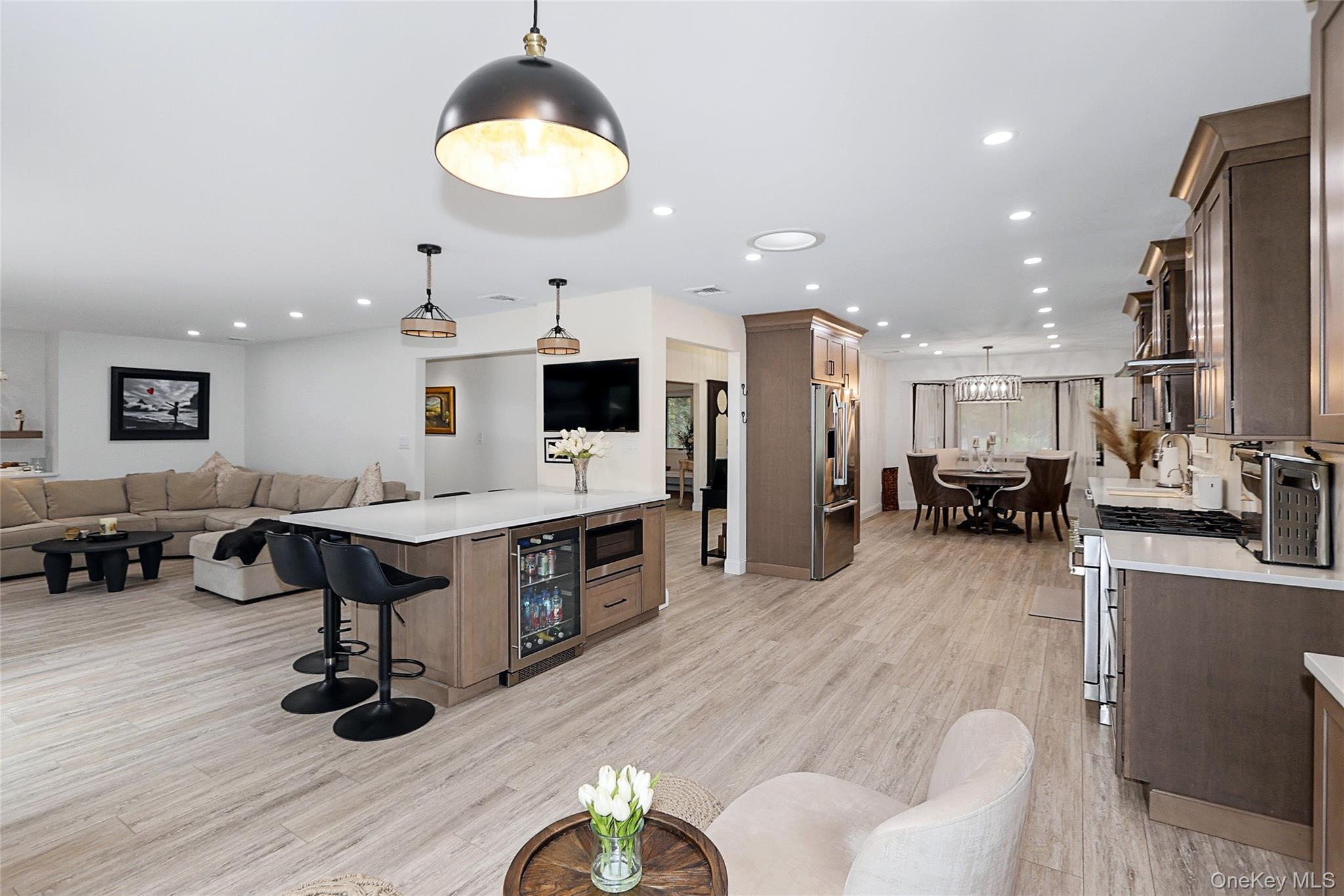 #14 photo, 5 Fieldway Court, Huntington , NY 11743