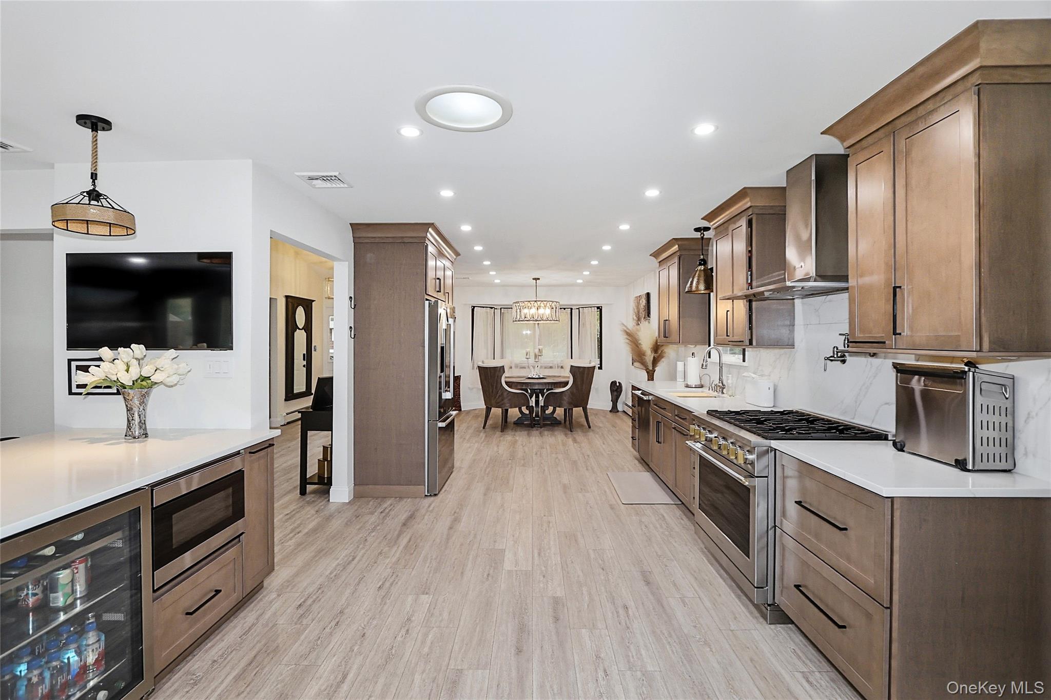 #15 photo, 5 Fieldway Court, Huntington , NY 11743