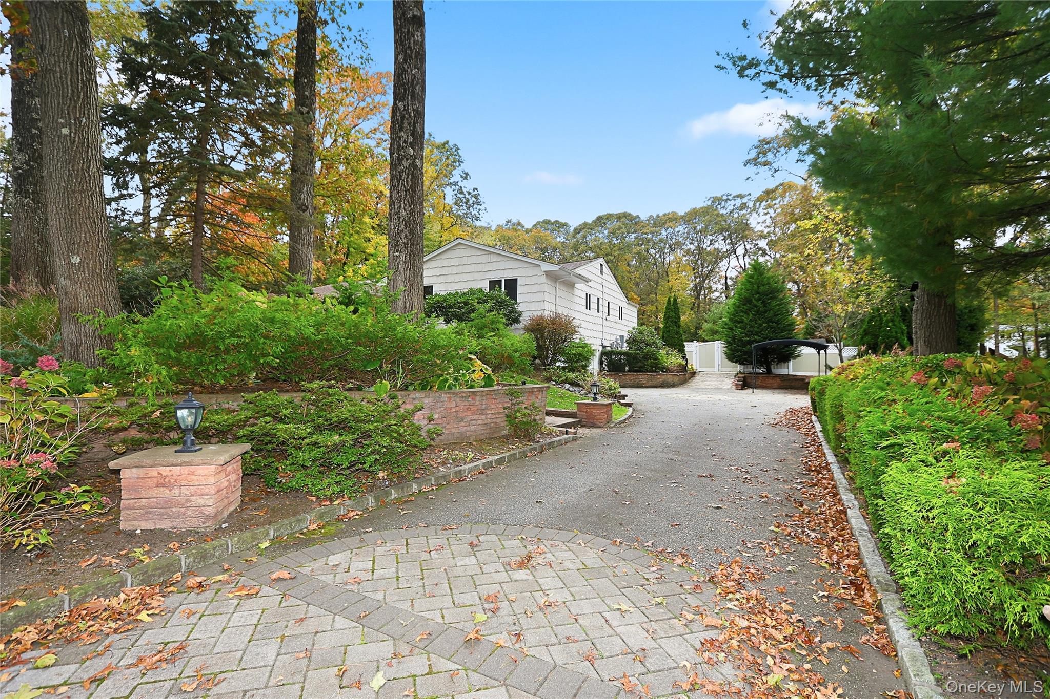 #2 photo, 5 Fieldway Court, Huntington , NY 11743