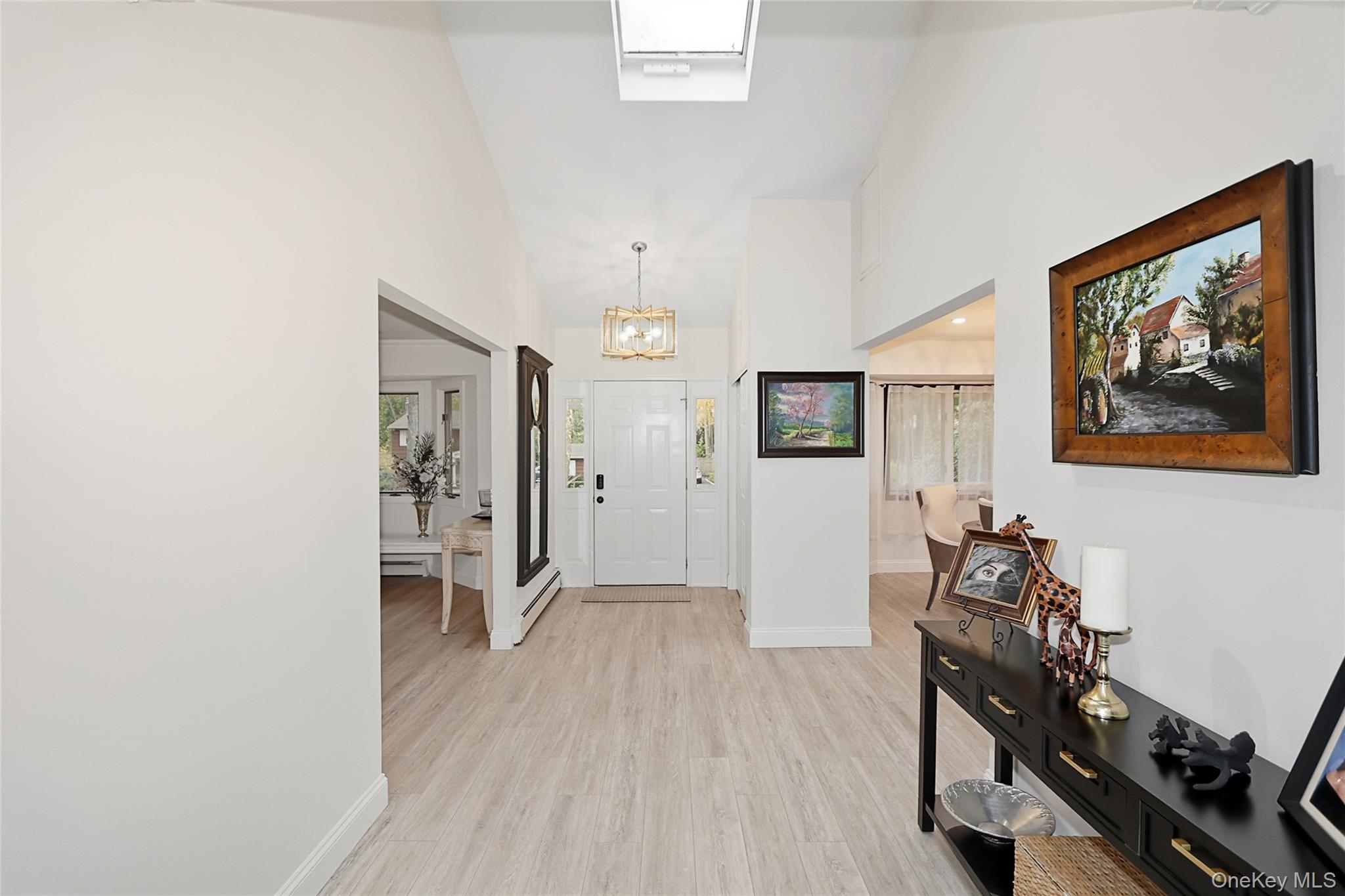 #4 photo, 5 Fieldway Court, Huntington , NY 11743