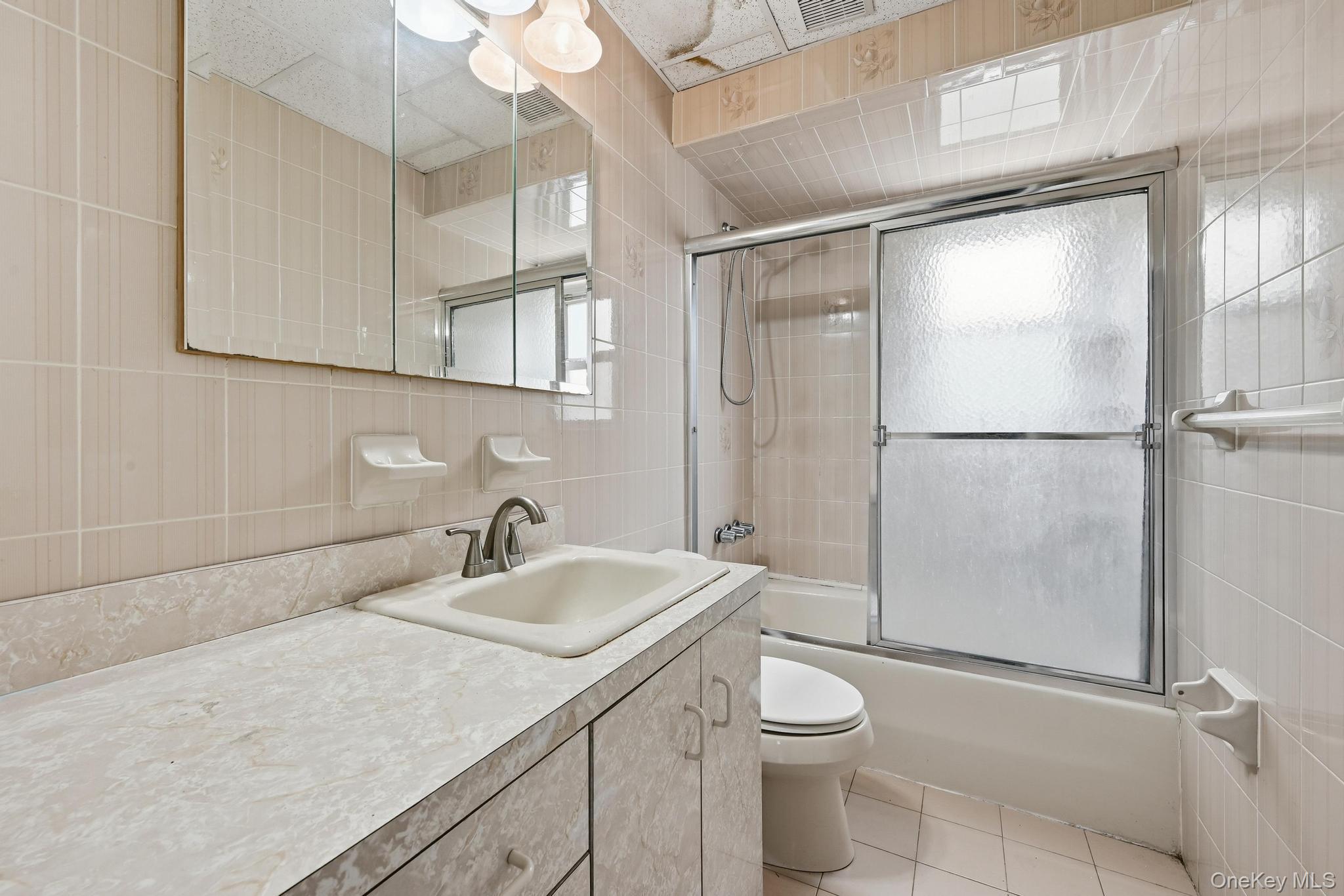 #10 photo, 850 First Avenue, Franklin Square , NY 11010