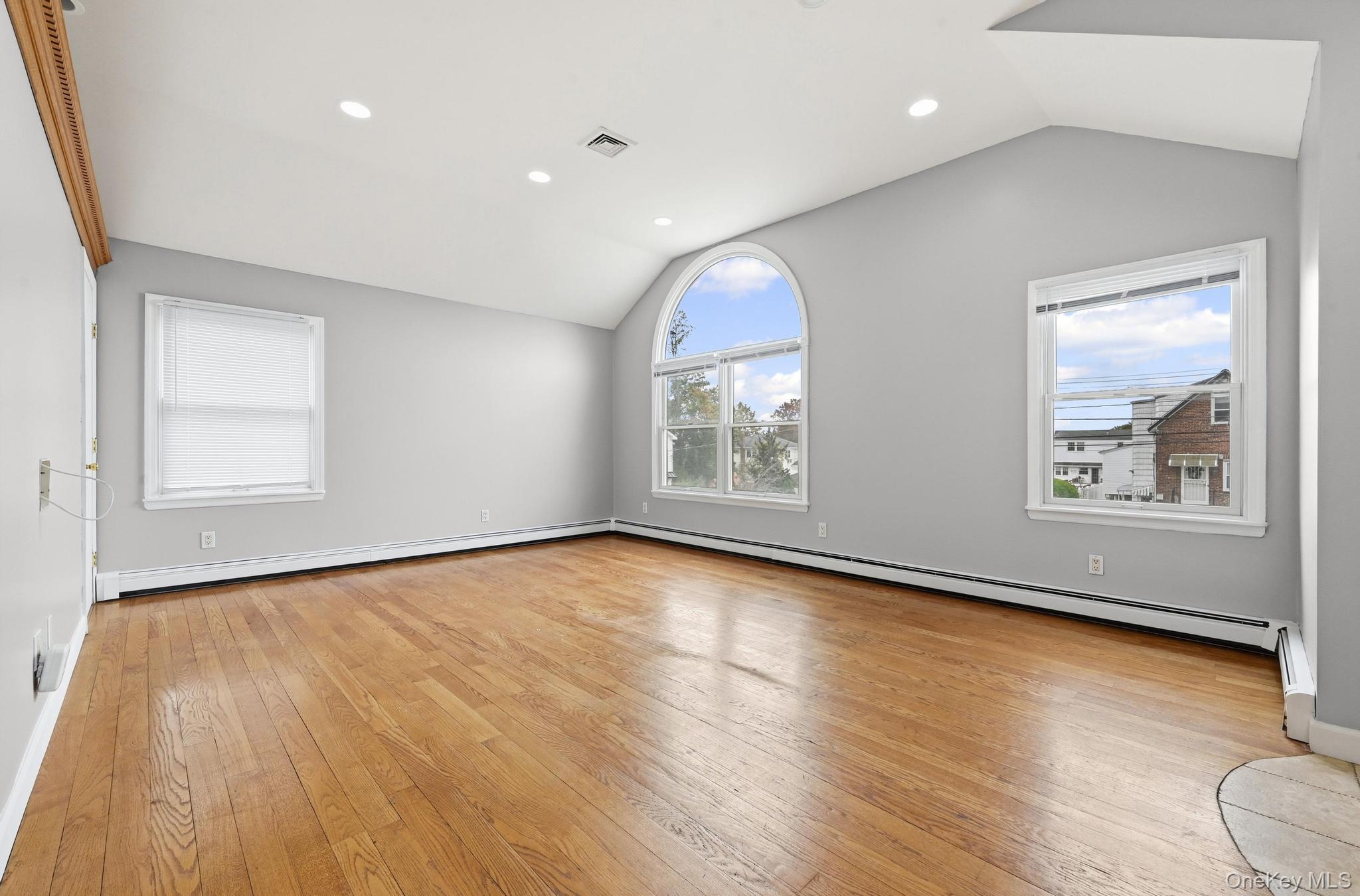 #12 photo, 850 First Avenue, Franklin Square , NY 11010