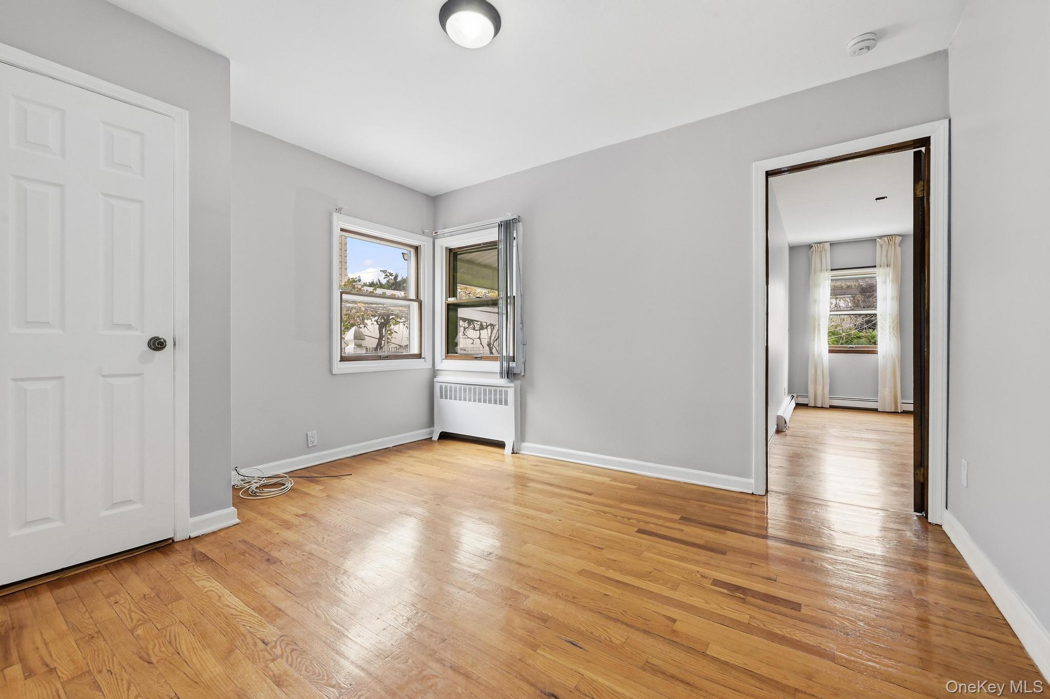 #7 photo, 850 First Avenue, Franklin Square , NY 11010