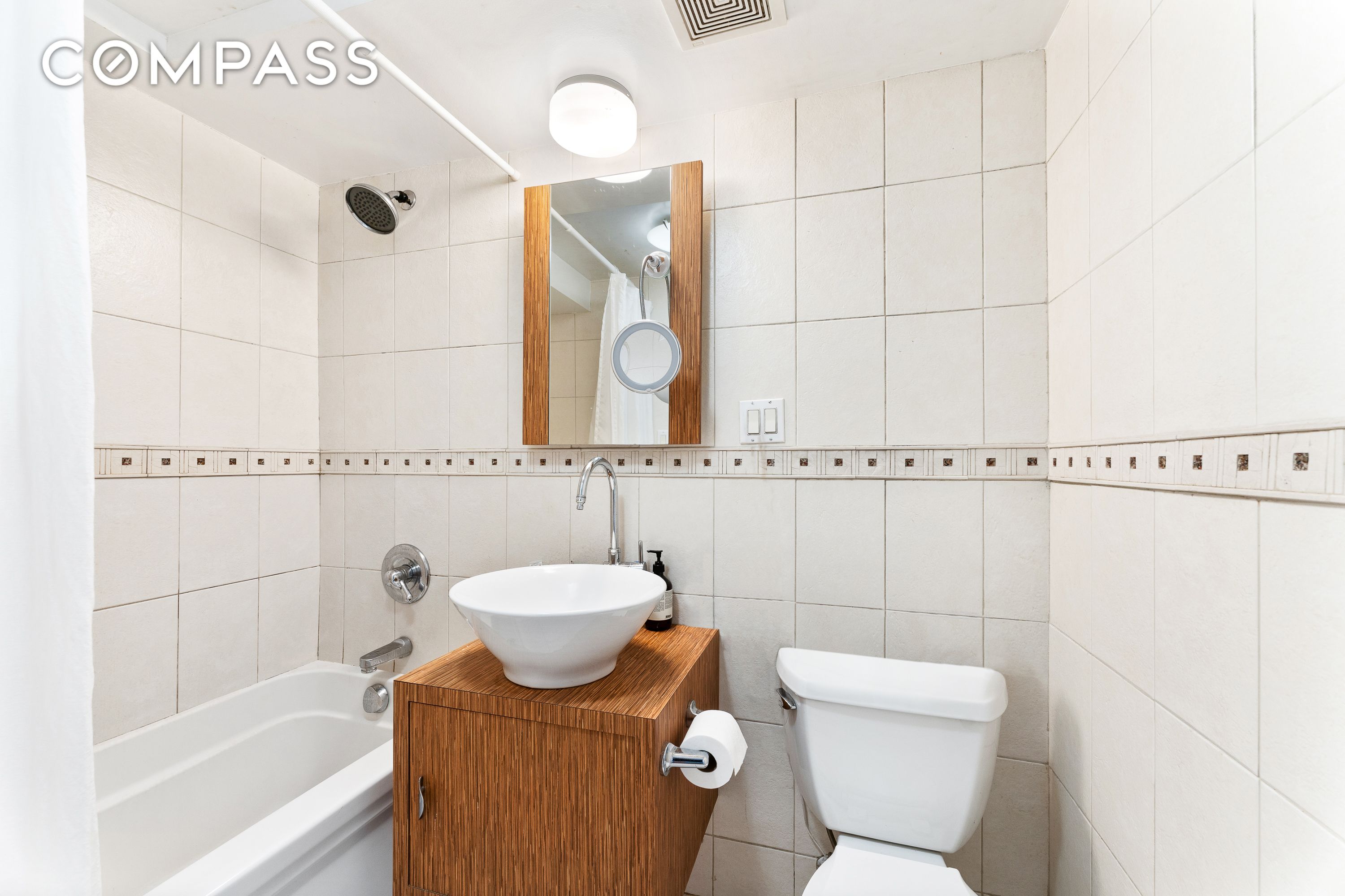 #6 photo, Brooklyn, Williamsburg , NY 11206