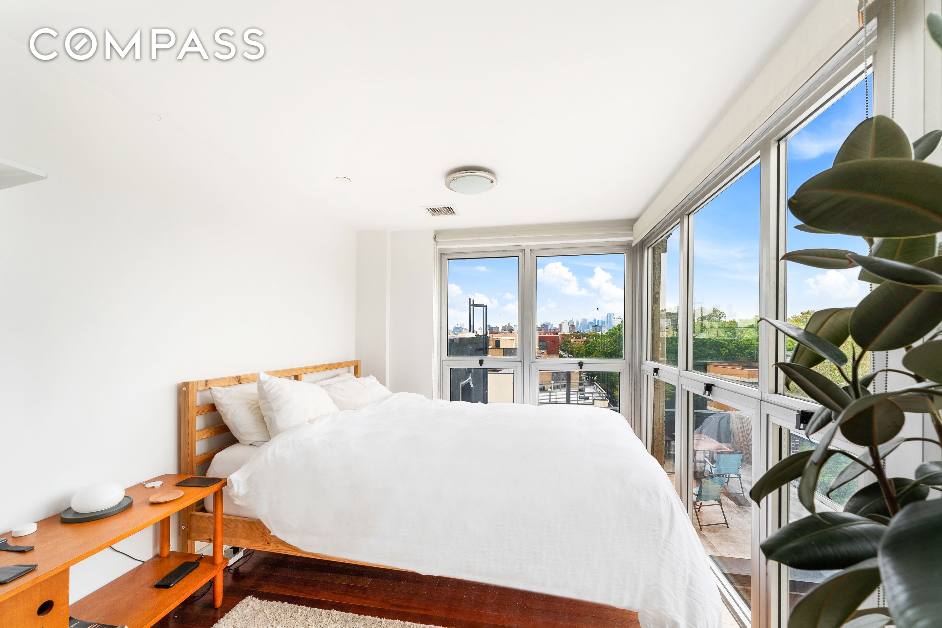 #8 photo, Brooklyn, Williamsburg , NY 11206