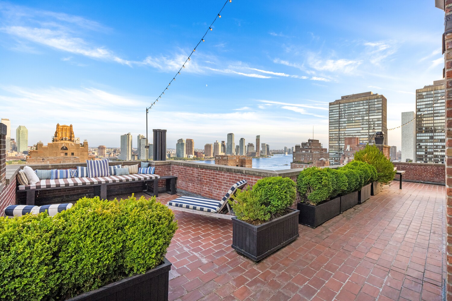 #19 photo, 400 E 52ND Street, Beekman , NY 10022