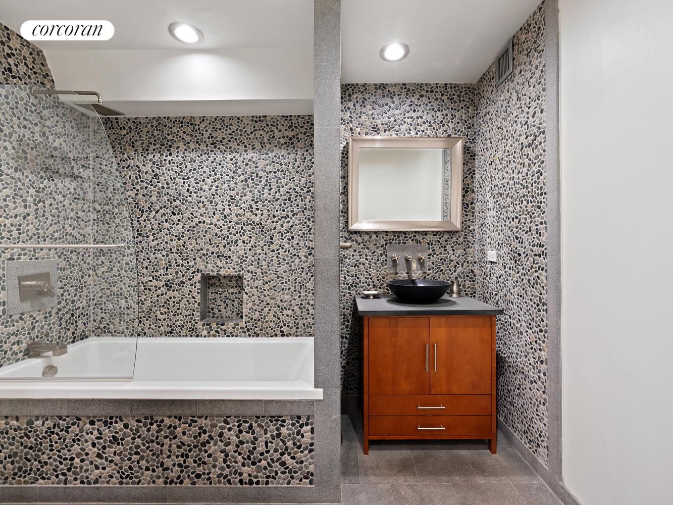 #11 photo, 230A 7TH Street, Gowanus , NY 11215