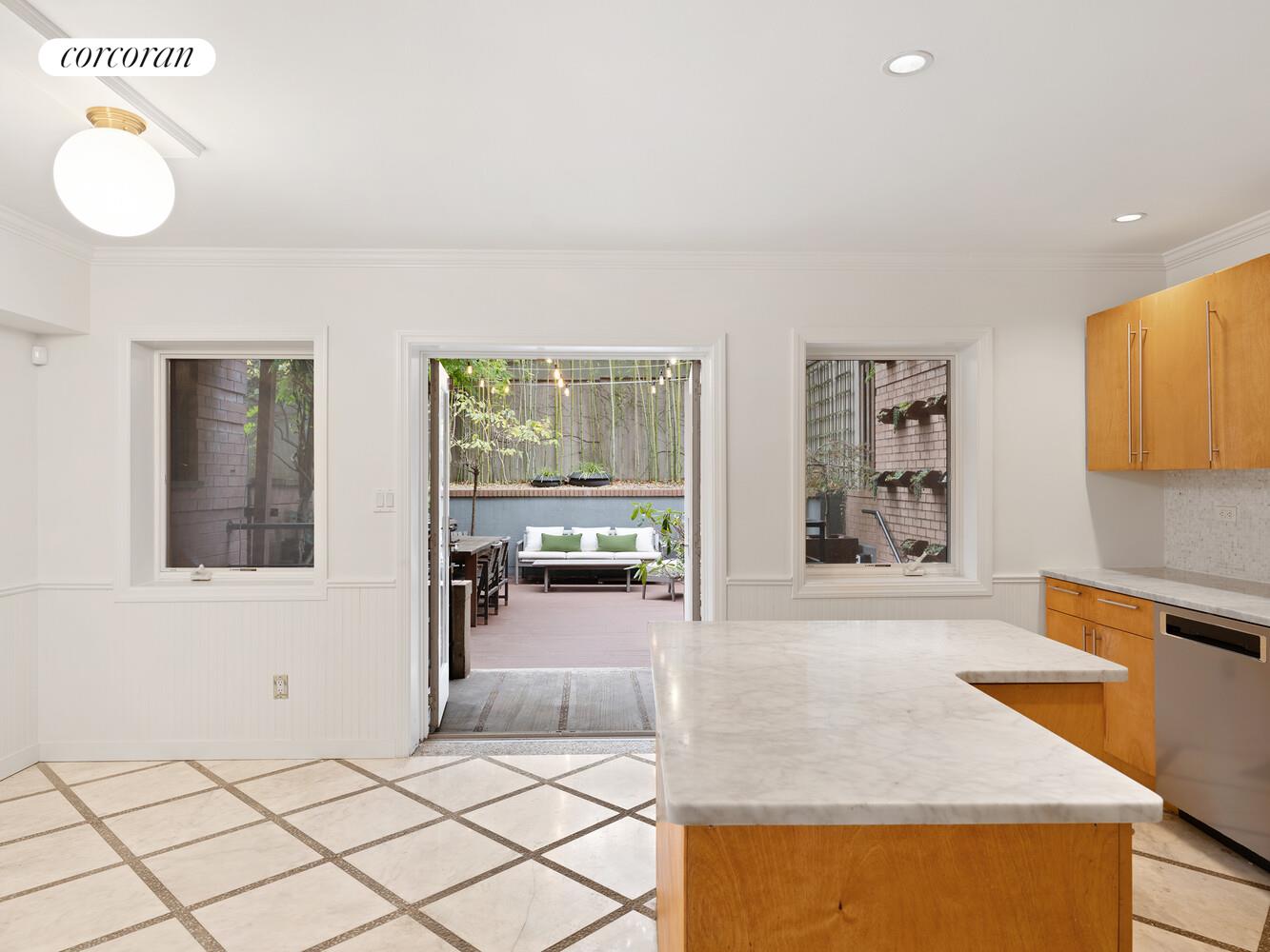 #17 photo, 230A 7TH Street, Gowanus , NY 11215