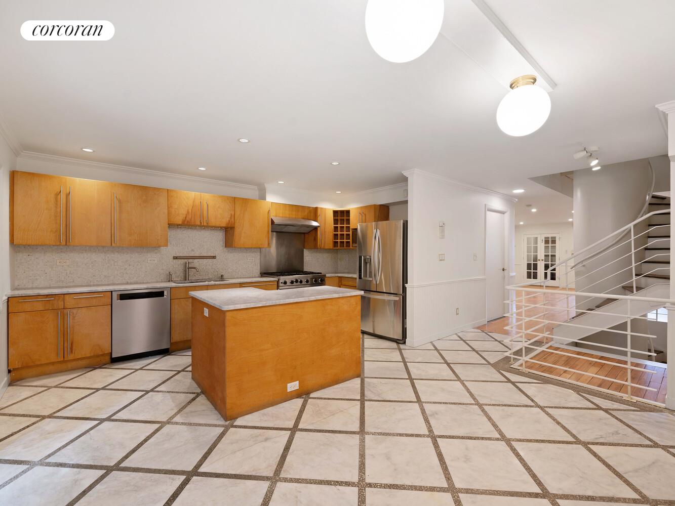 #18 photo, 230A 7TH Street, Gowanus , NY 11215