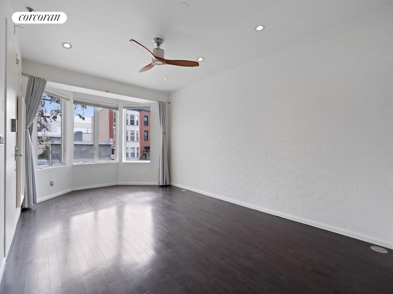 #19 photo, 230A 7TH Street, Gowanus , NY 11215