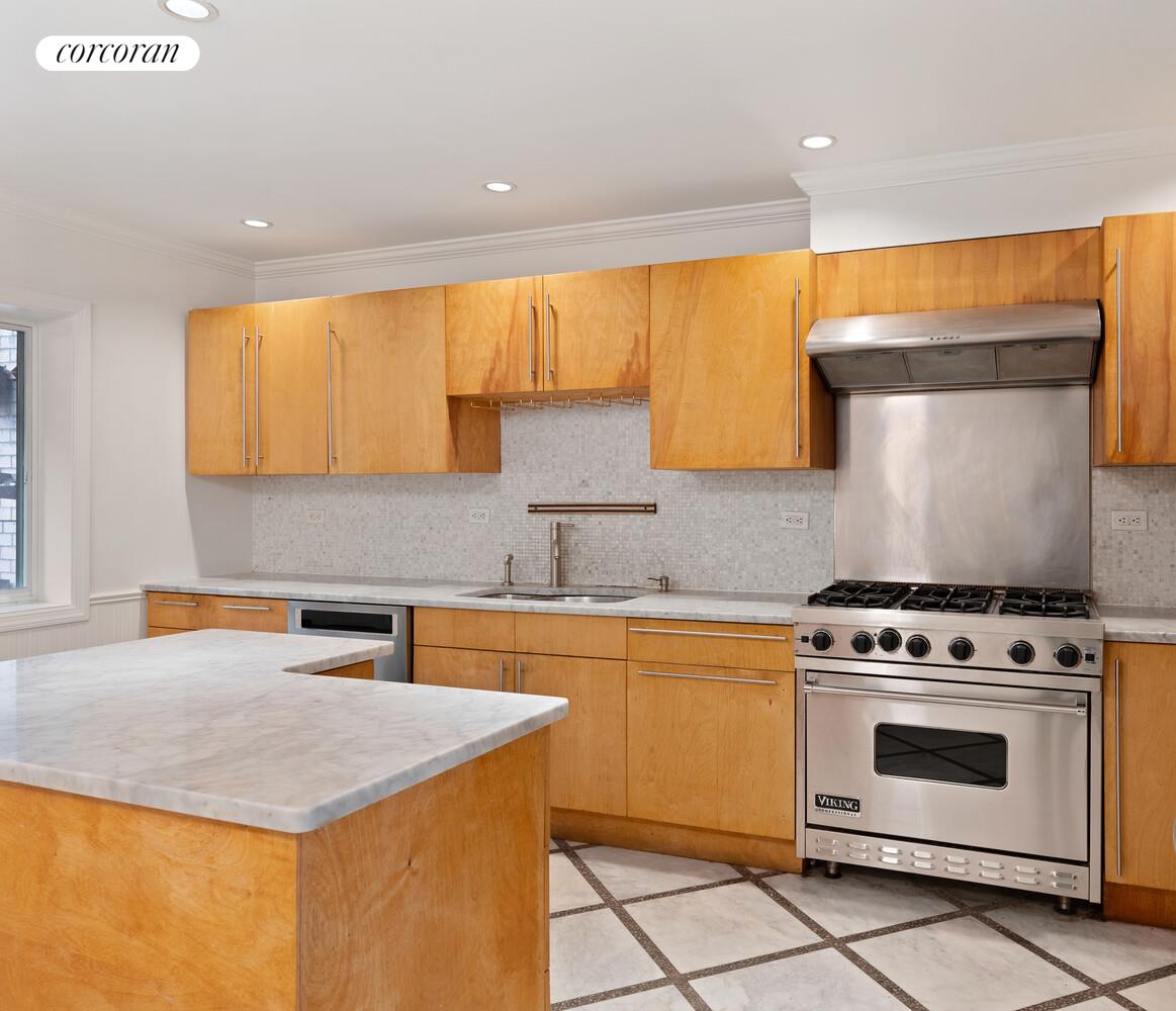 #4 photo, 230A 7TH Street, Gowanus , NY 11215