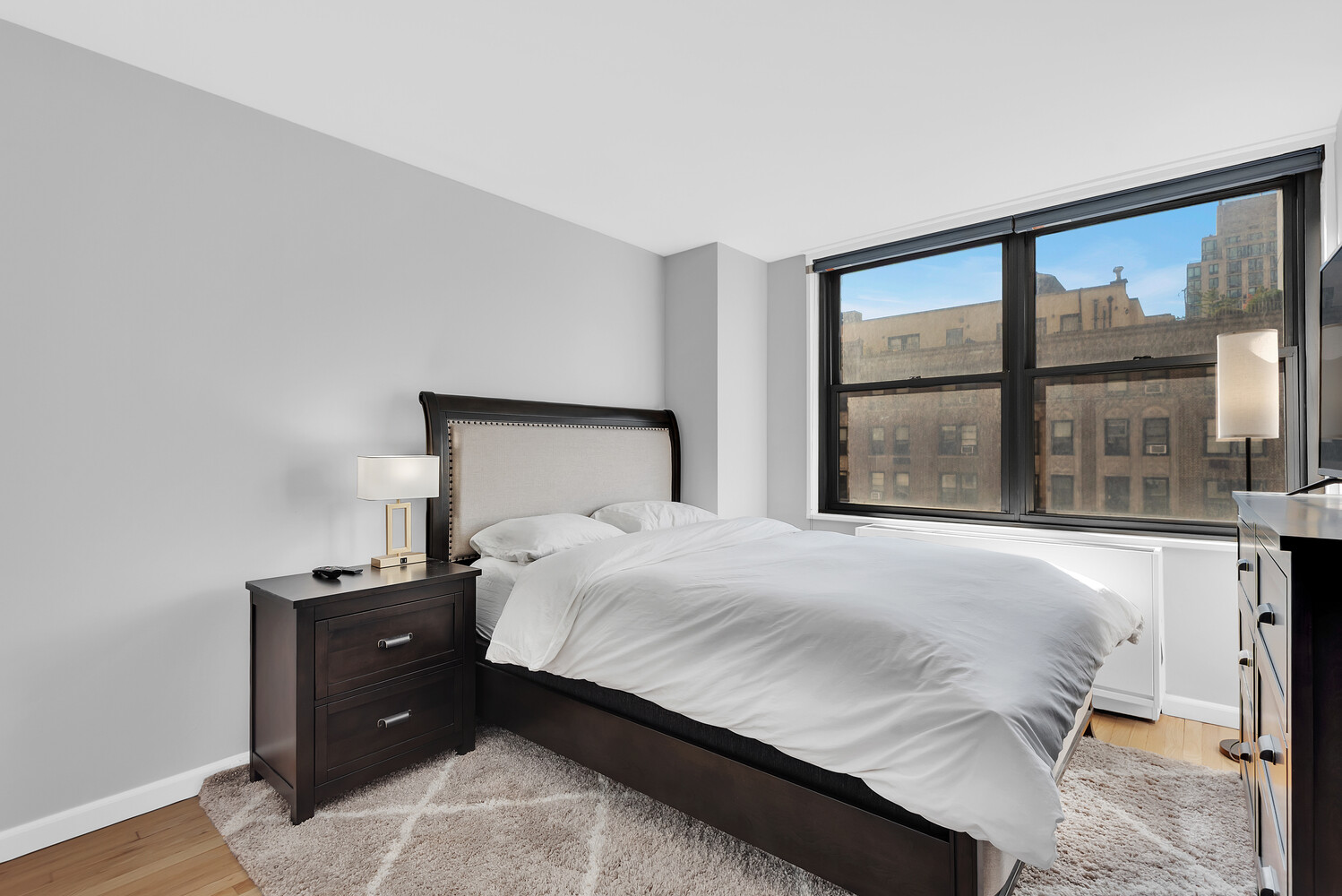 #5 photo, 301 E 79TH Street, Yorkville , NY 10075