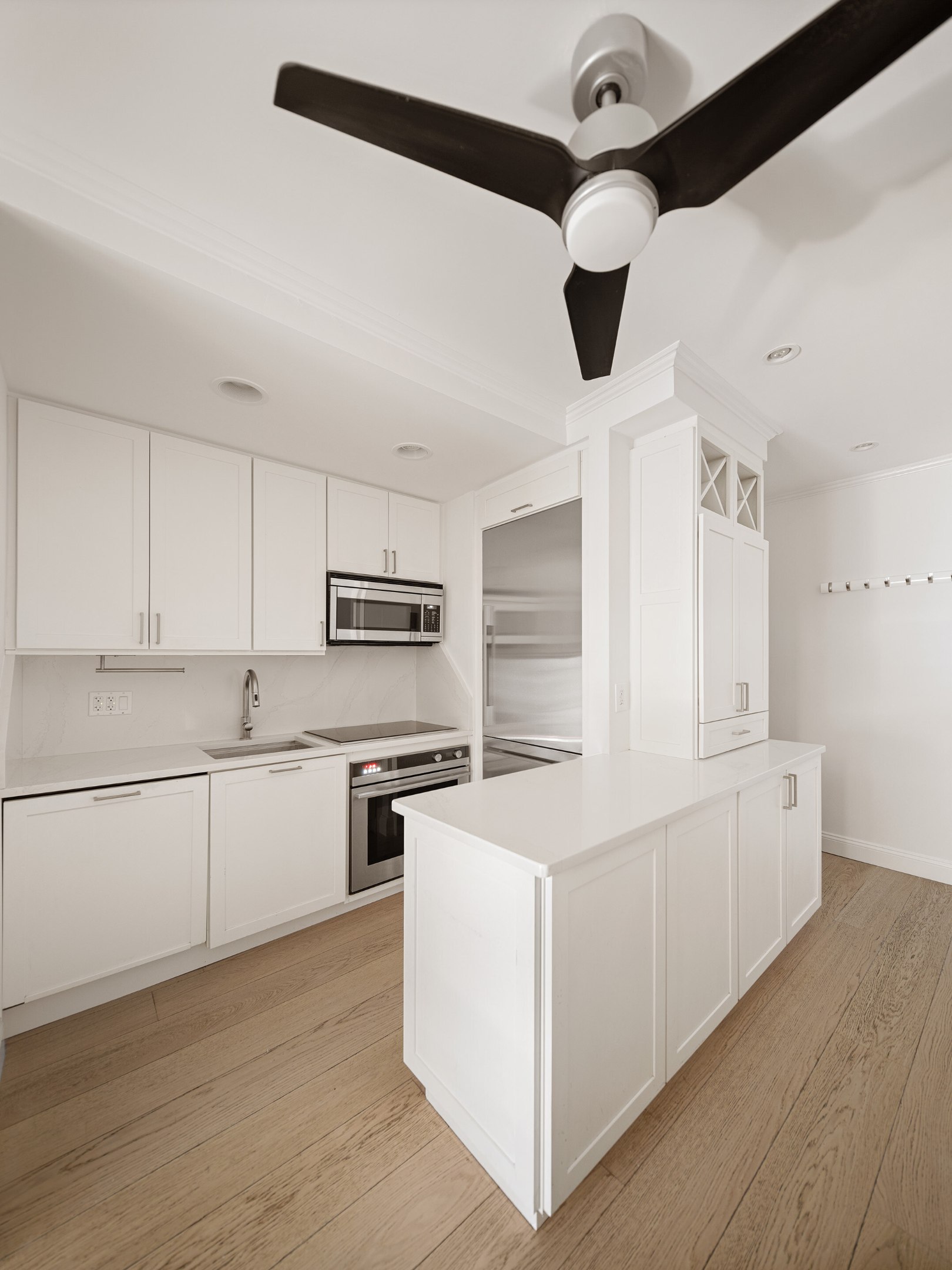 #5 photo, 435 E 86TH Street, Yorkville , NY 10028