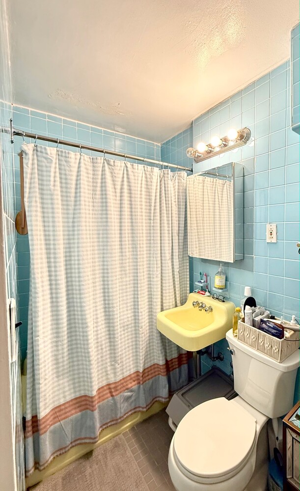 #4 photo, New York City, Yorkville , NY 10028