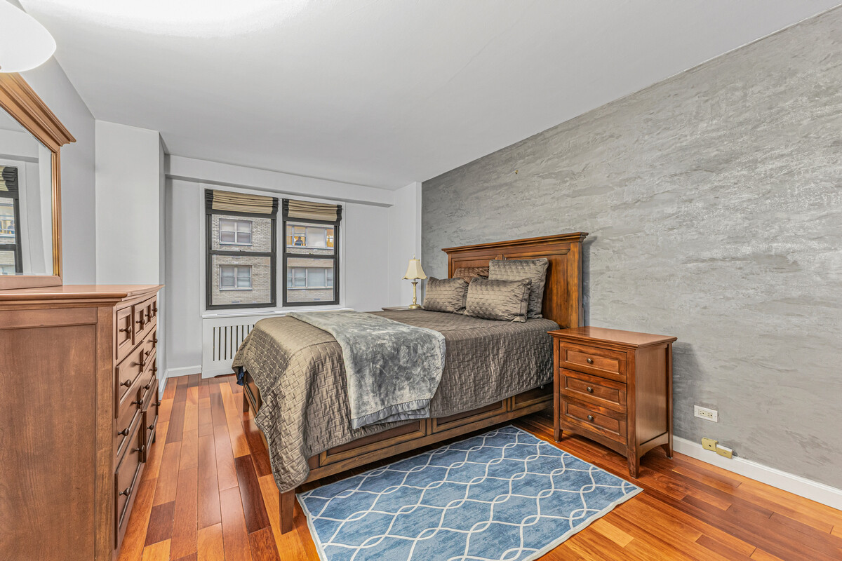 #4 photo, 220 E 54TH Street, Sutton Place , NY 10022