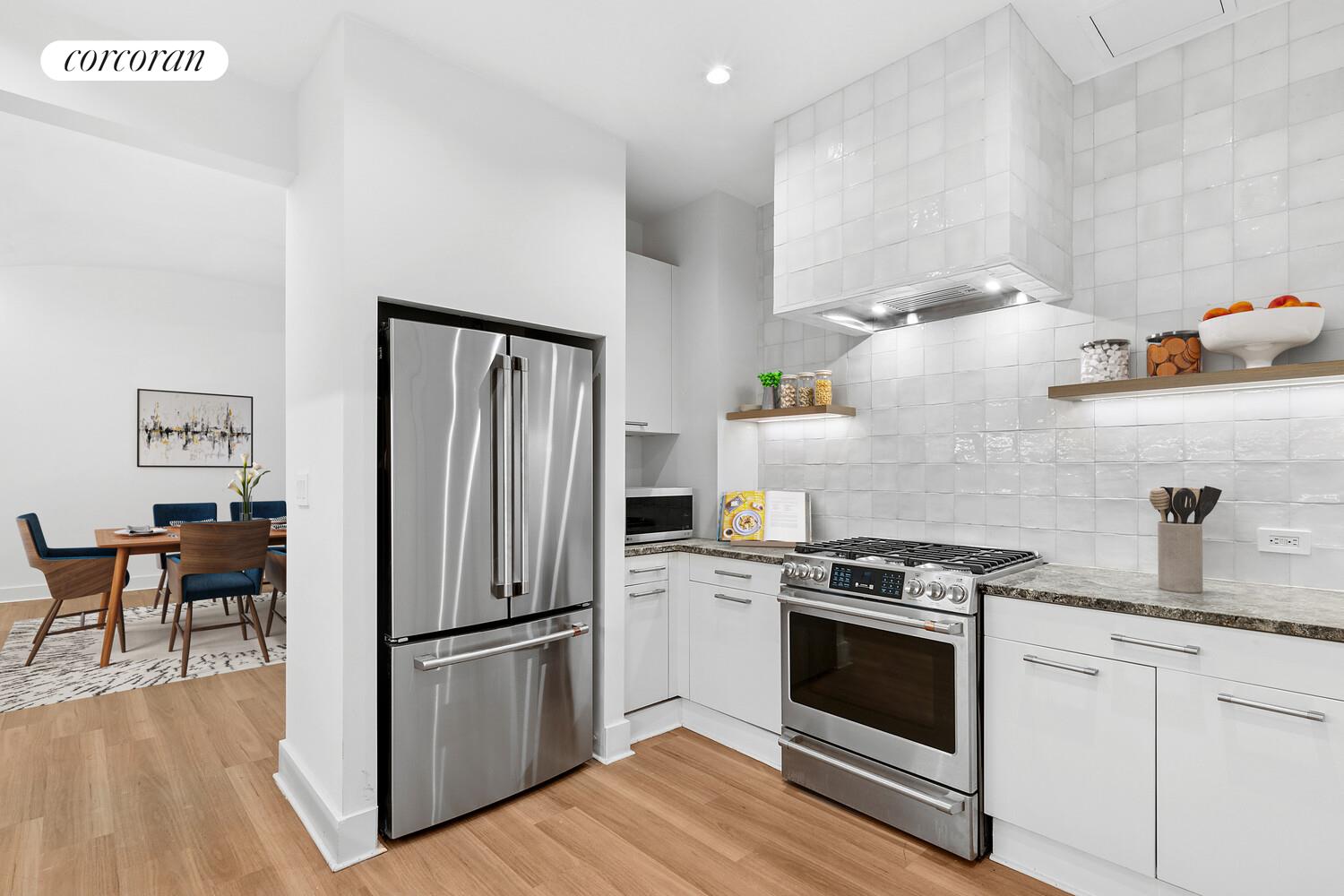 #4 photo, 130 FULTON Street, Fulton/Seaport , NY 10038