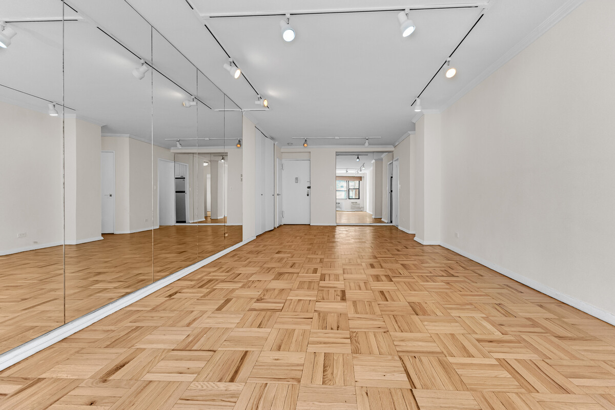 #7 photo, 220 E 54TH Street, Sutton Place , NY 10022