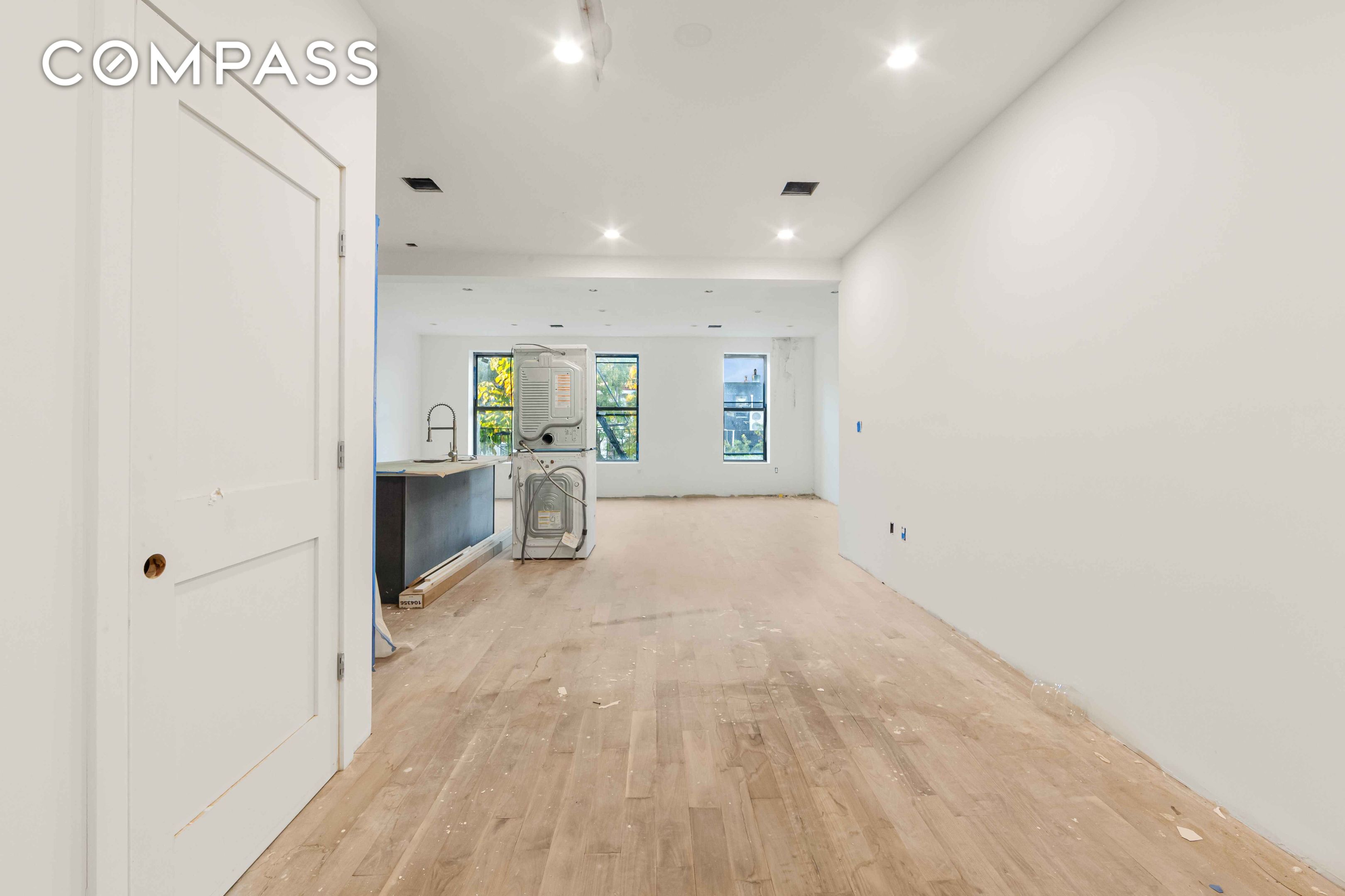 #12 photo, 913 Lafayette Avenue, Bedford-Stuyvesant , NY 11221