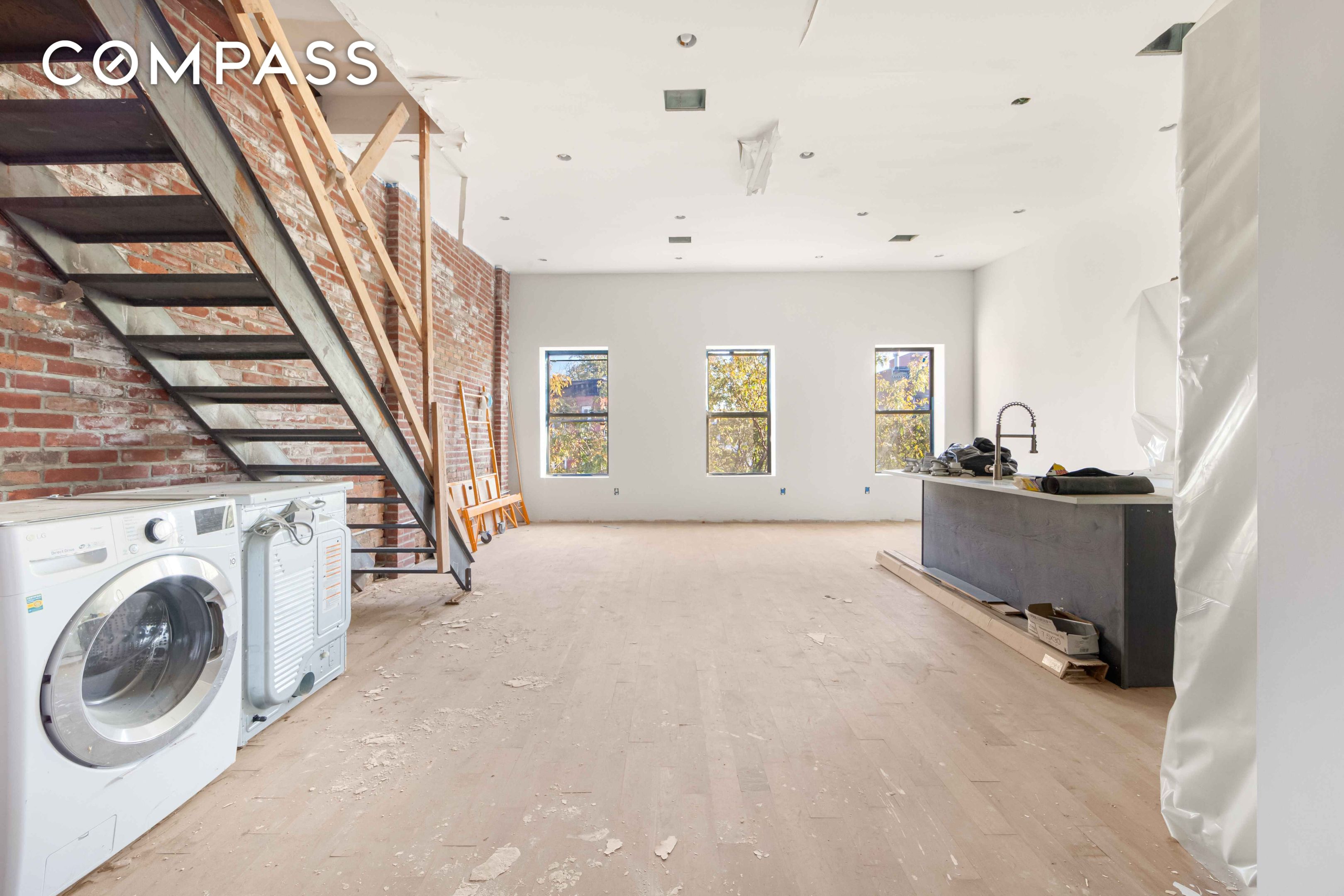 #14 photo, 913 Lafayette Avenue, Bedford-Stuyvesant , NY 11221