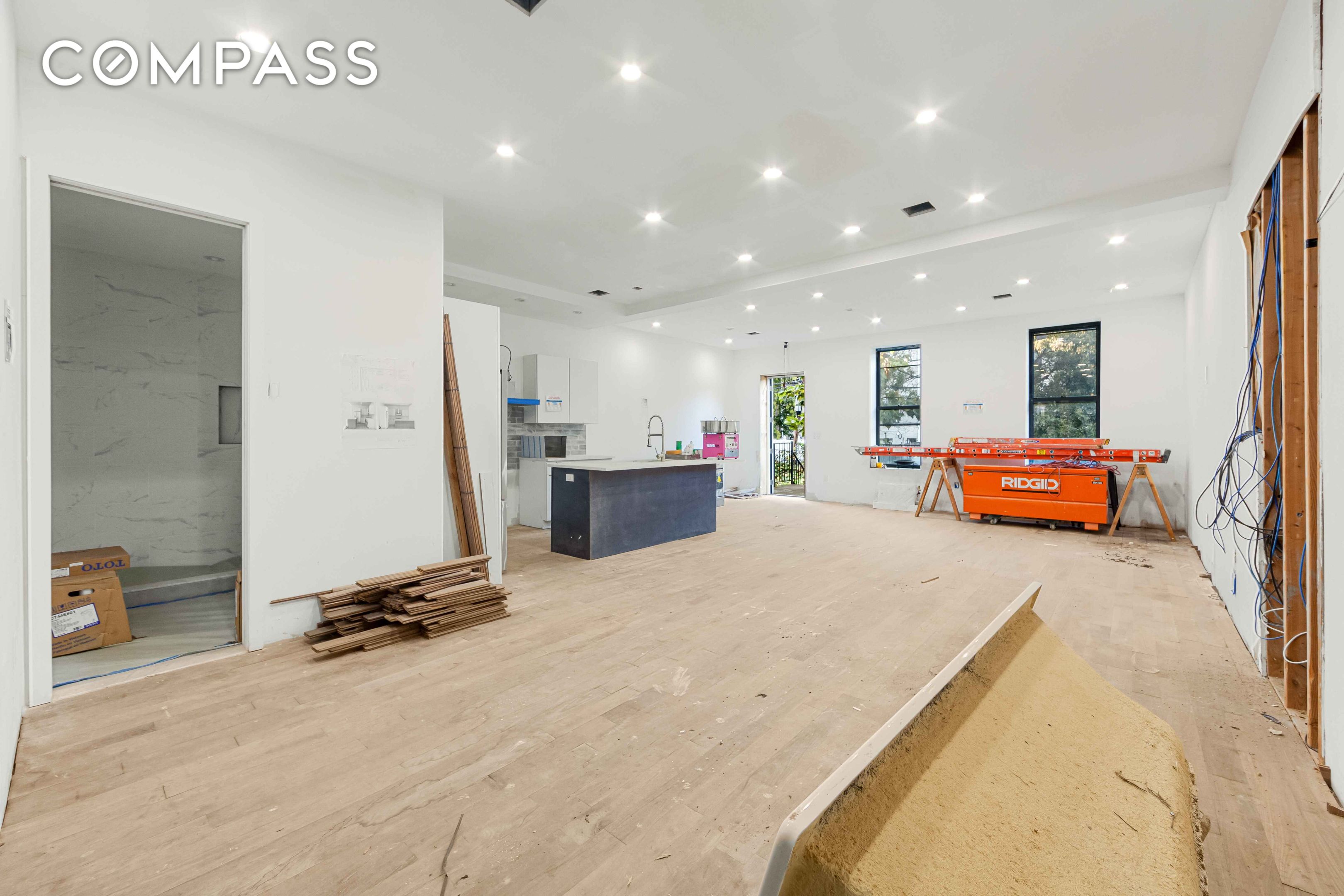 #17 photo, 913 Lafayette Avenue, Bedford-Stuyvesant , NY 11221