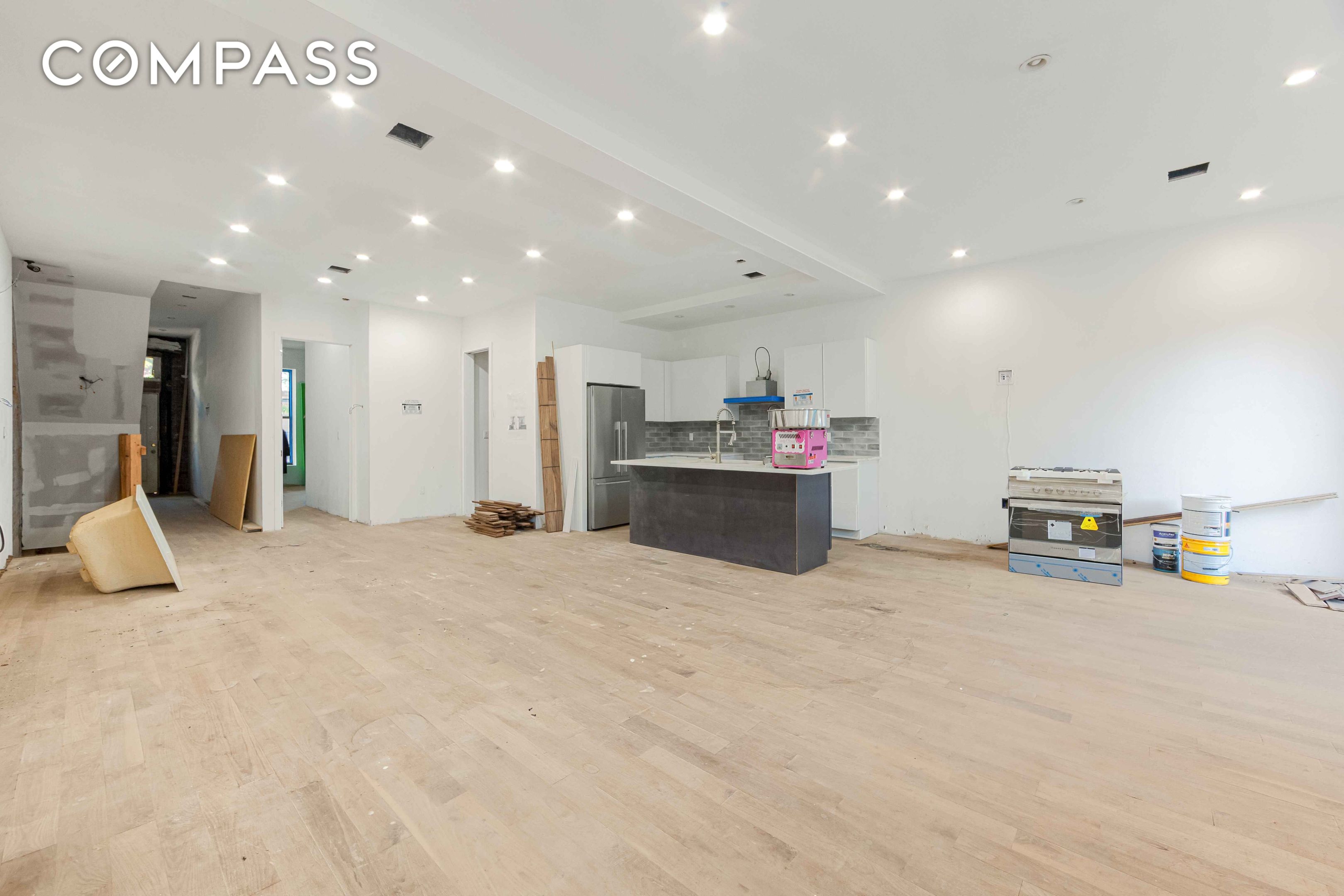 #5 photo, 913 Lafayette Avenue, Bedford-Stuyvesant , NY 11221